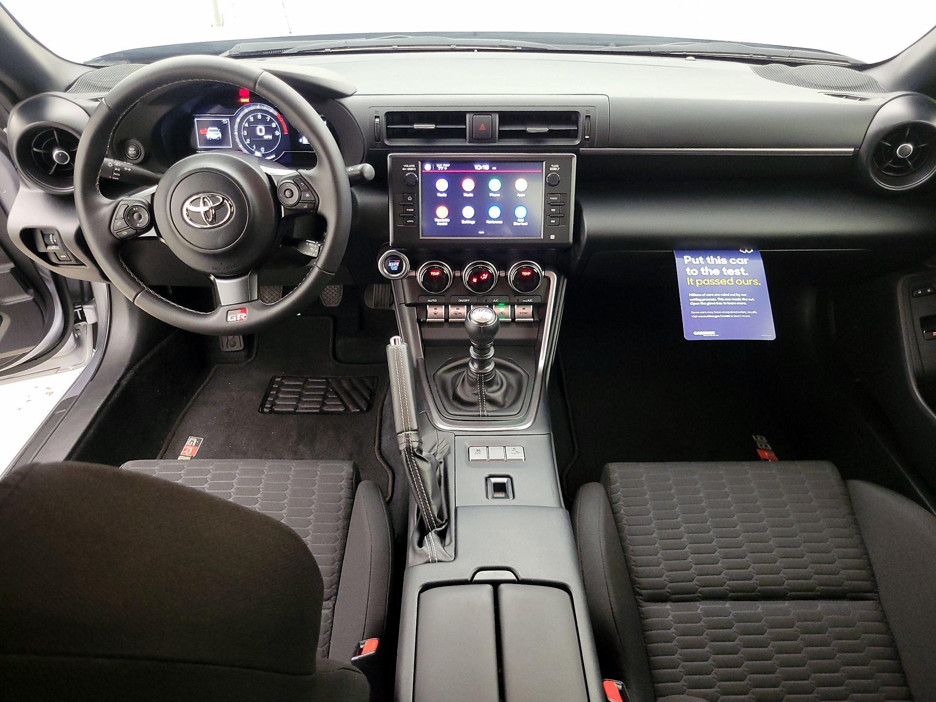 Thumbnail: 2024 Toyota GR86 - 9