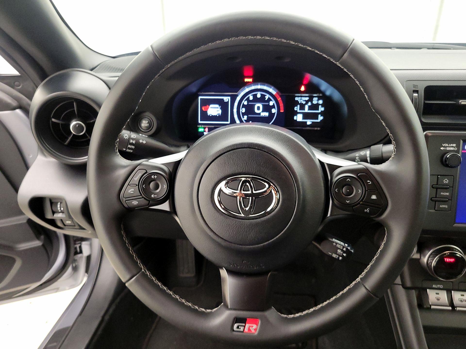 Thumbnail: 2024 Toyota GR86 - 10