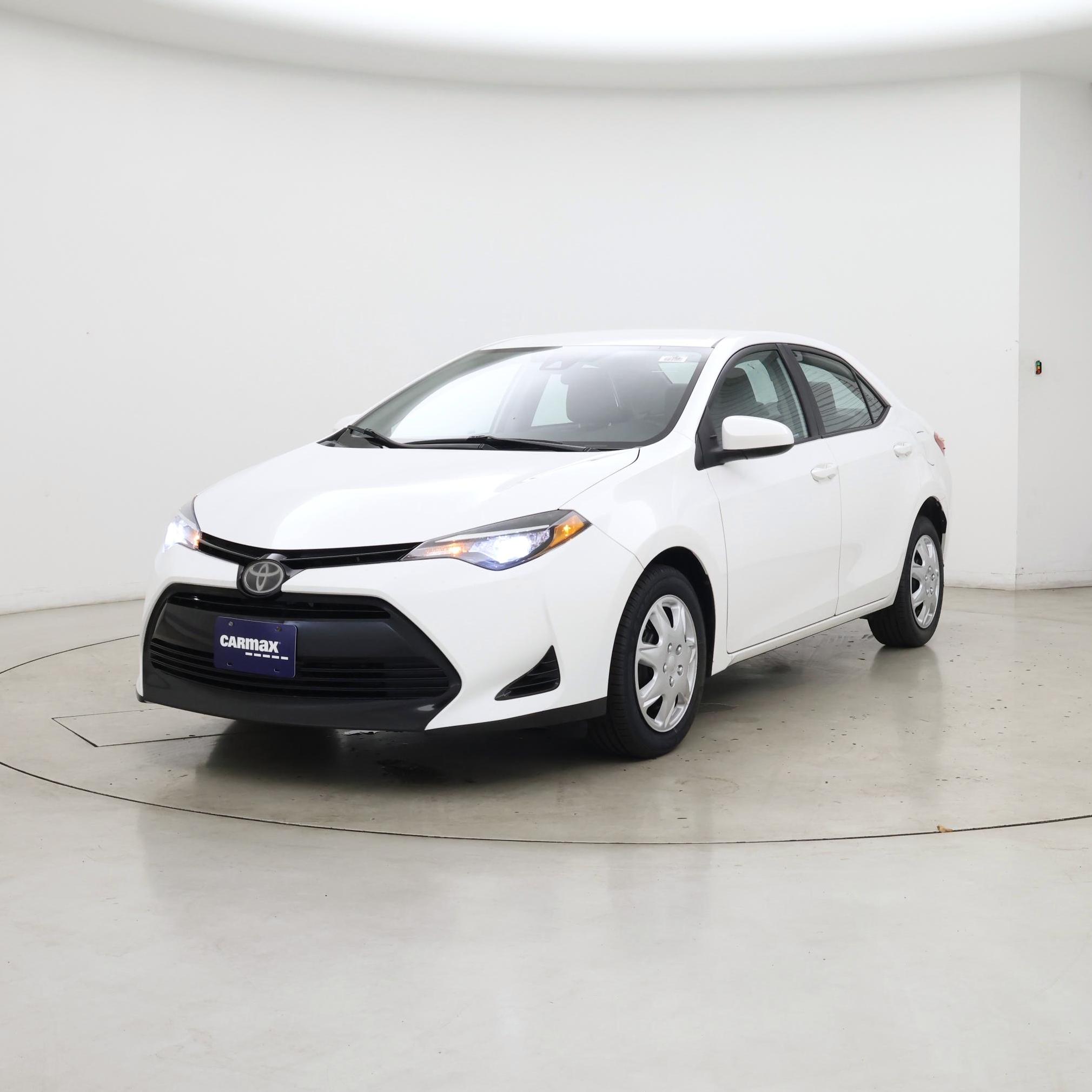 Thumbnail: 2017 Toyota Corolla - 4