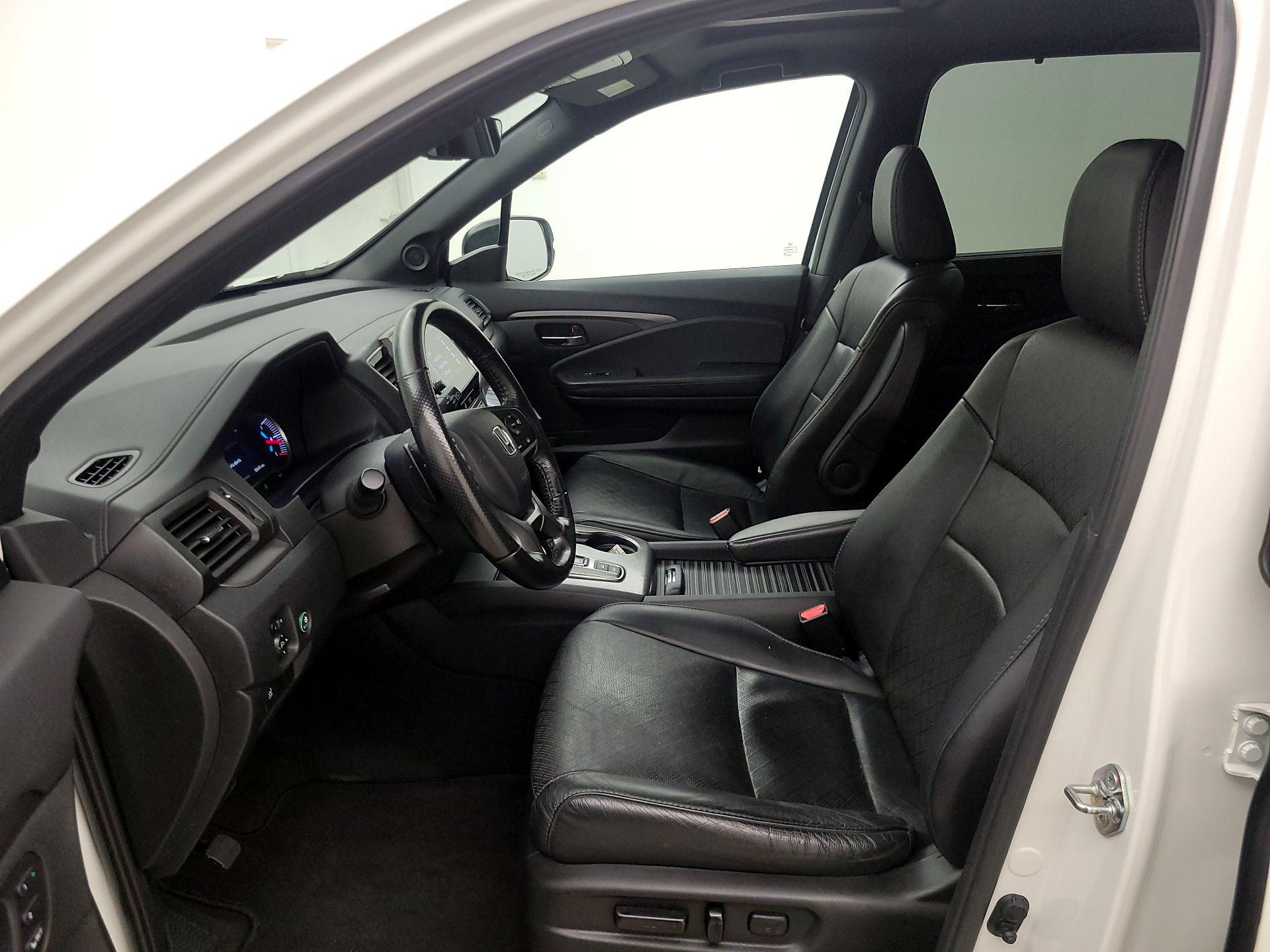 Thumbnail: 2019 Honda Passport - 11