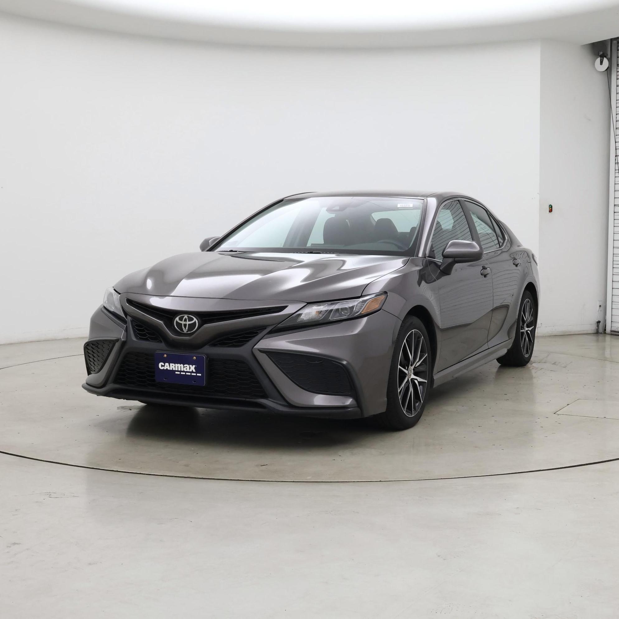 Thumbnail: 2021 Toyota Camry - 4
