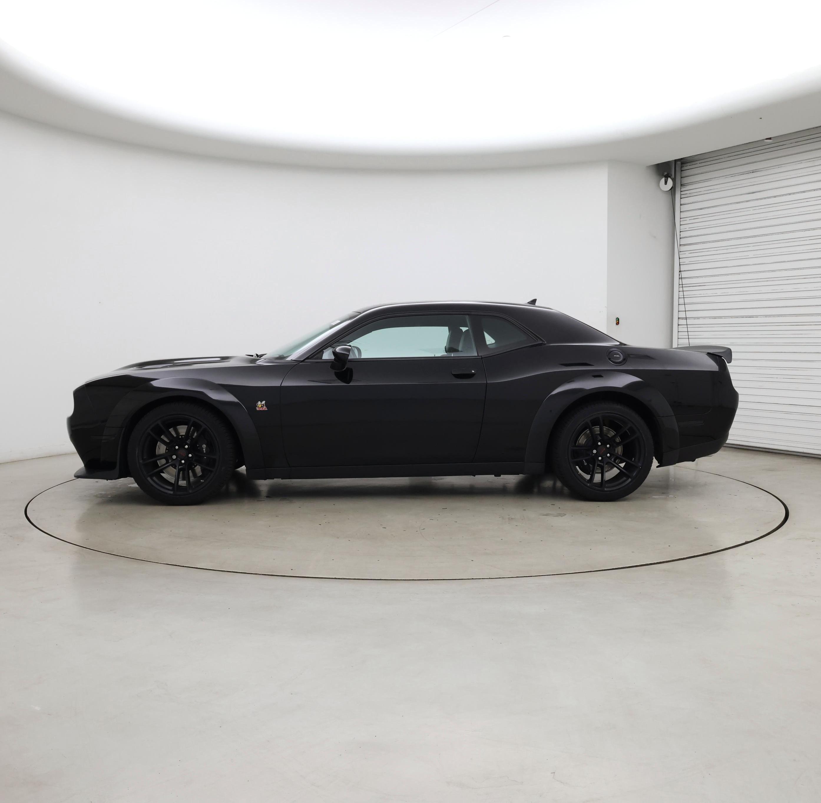 Thumbnail: 2020 Dodge Challenger - 3