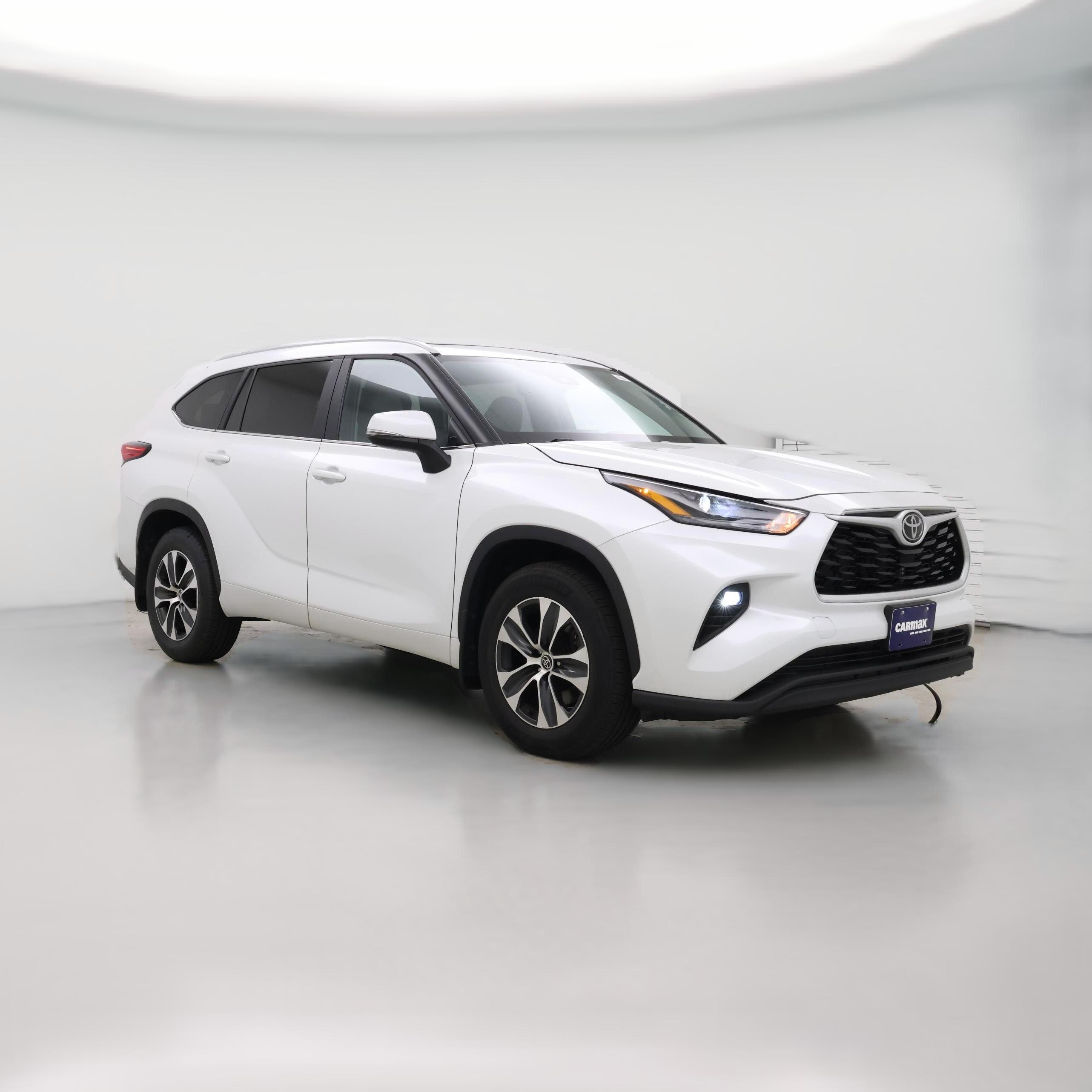Thumbnail: 2023 Toyota Highlander - 1