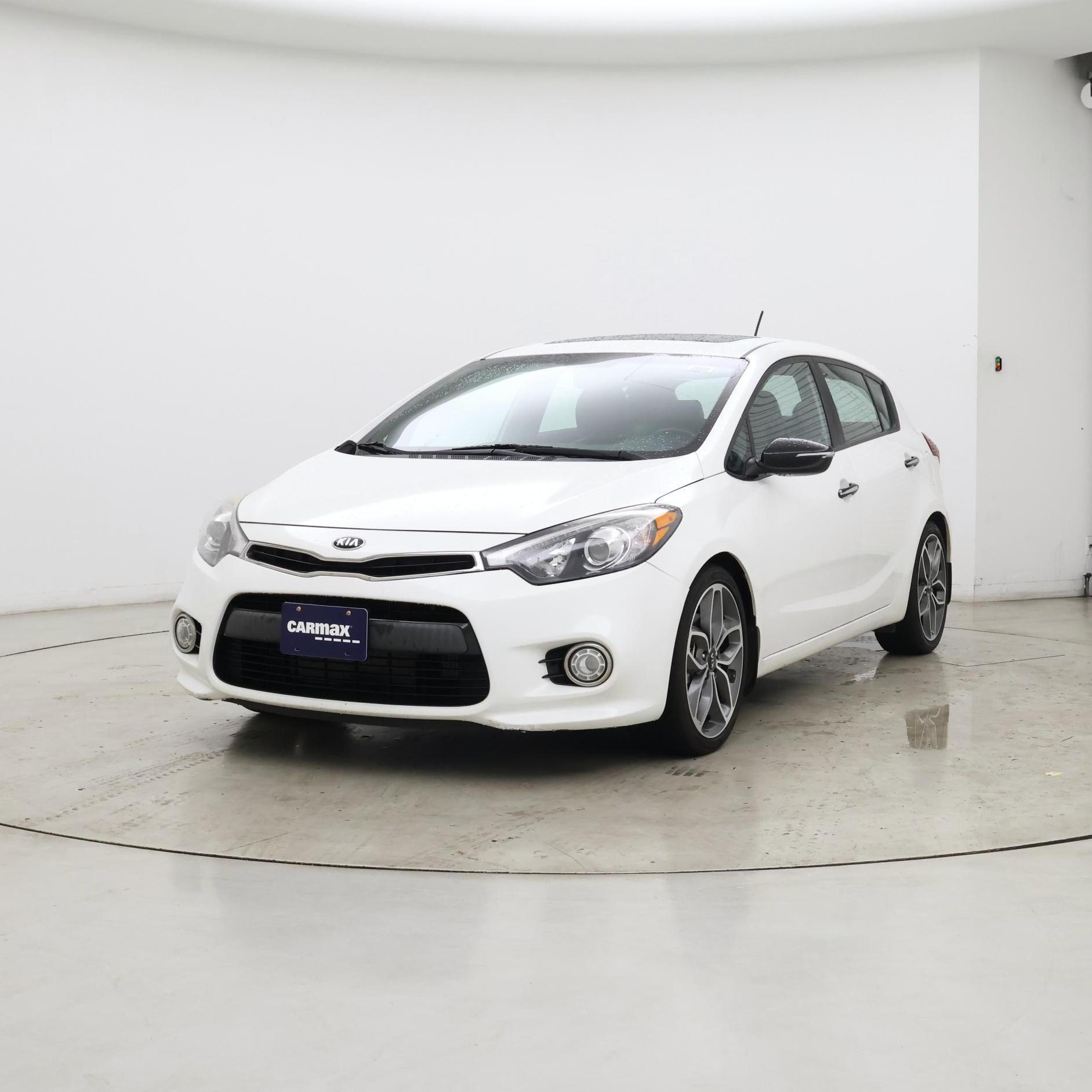 Thumbnail: 2016 Kia Forte - 4