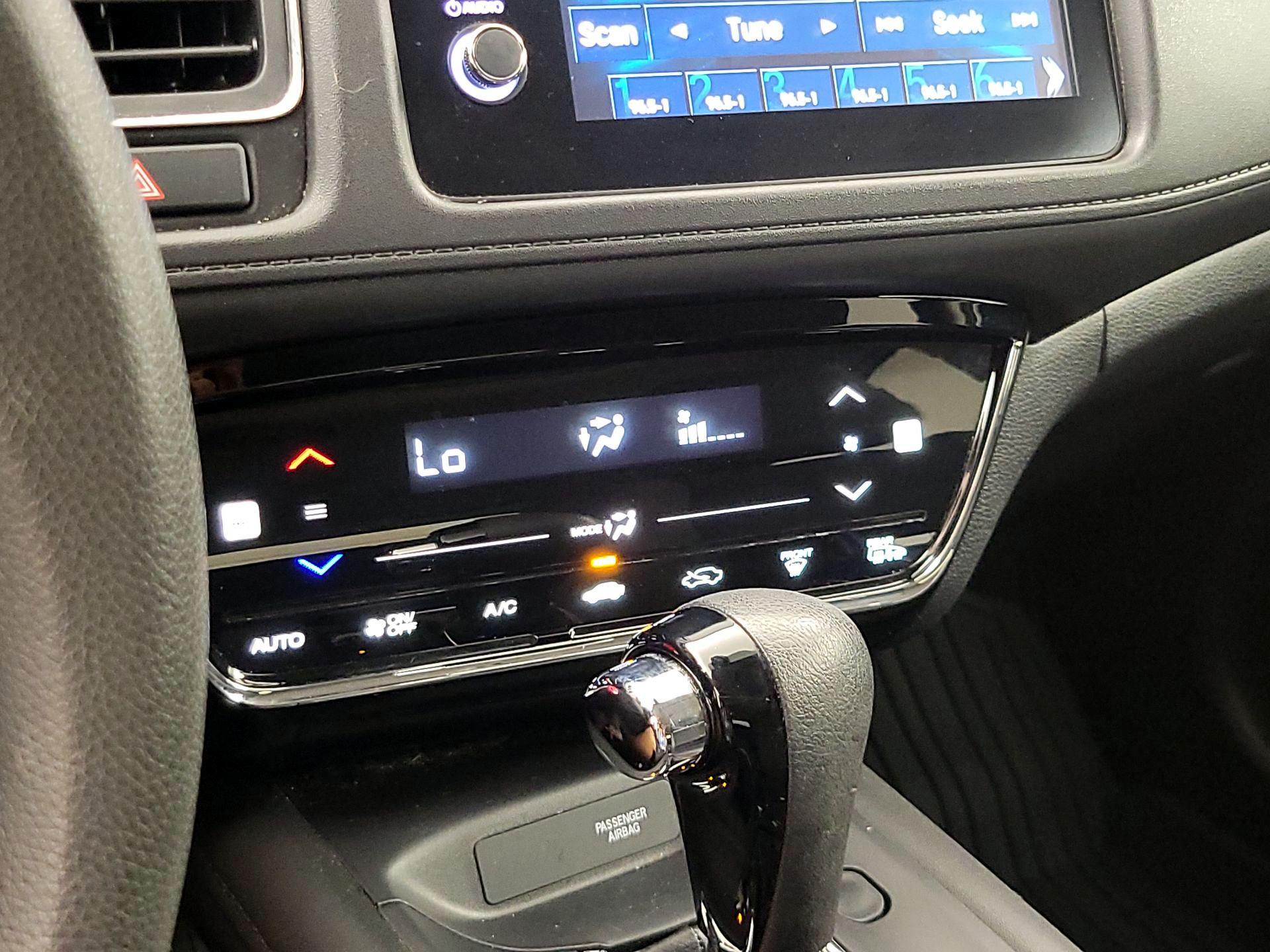 Thumbnail: 2020 Honda HR-V - 16