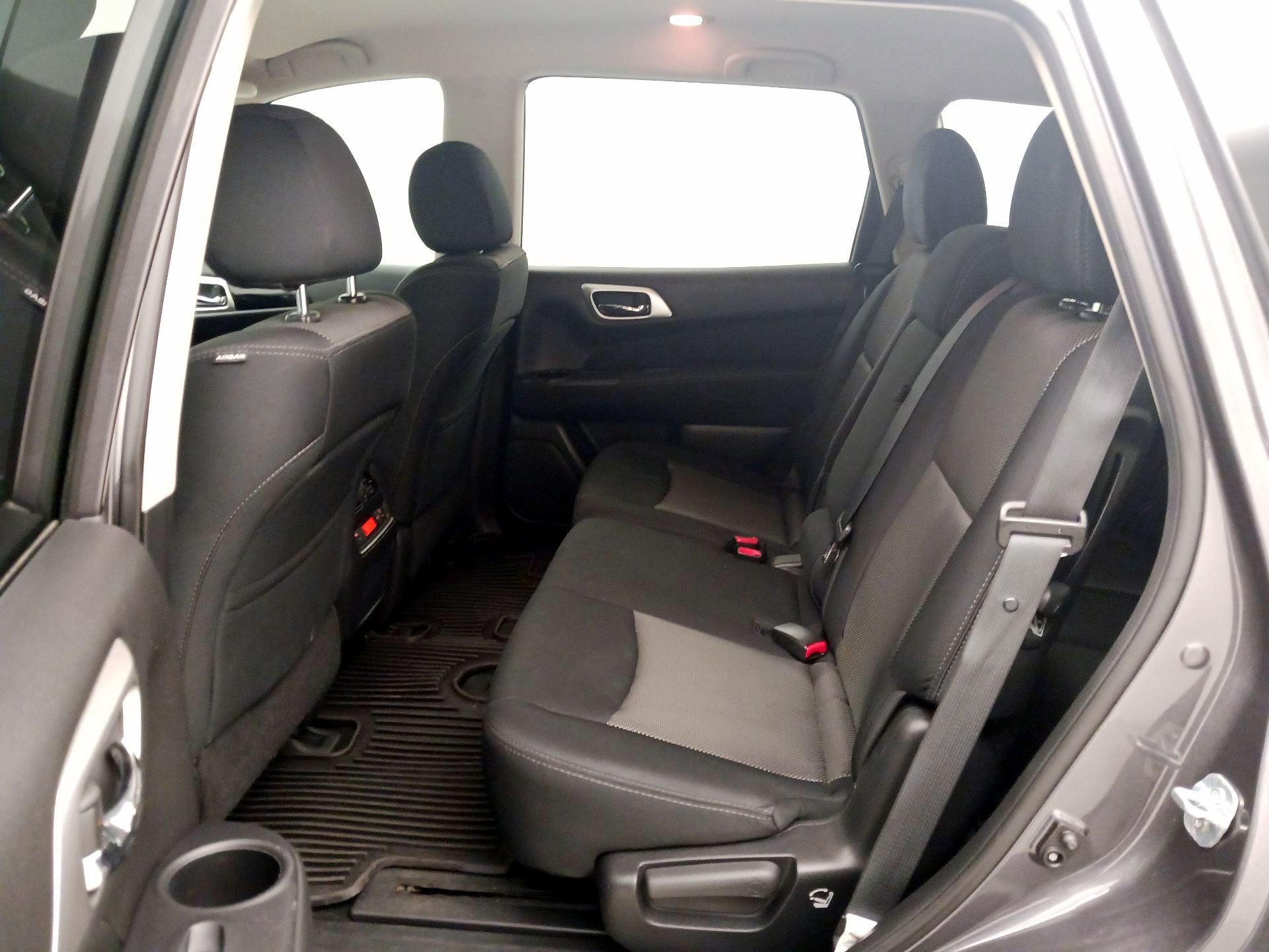 Thumbnail: 2017 Nissan Pathfinder - 19