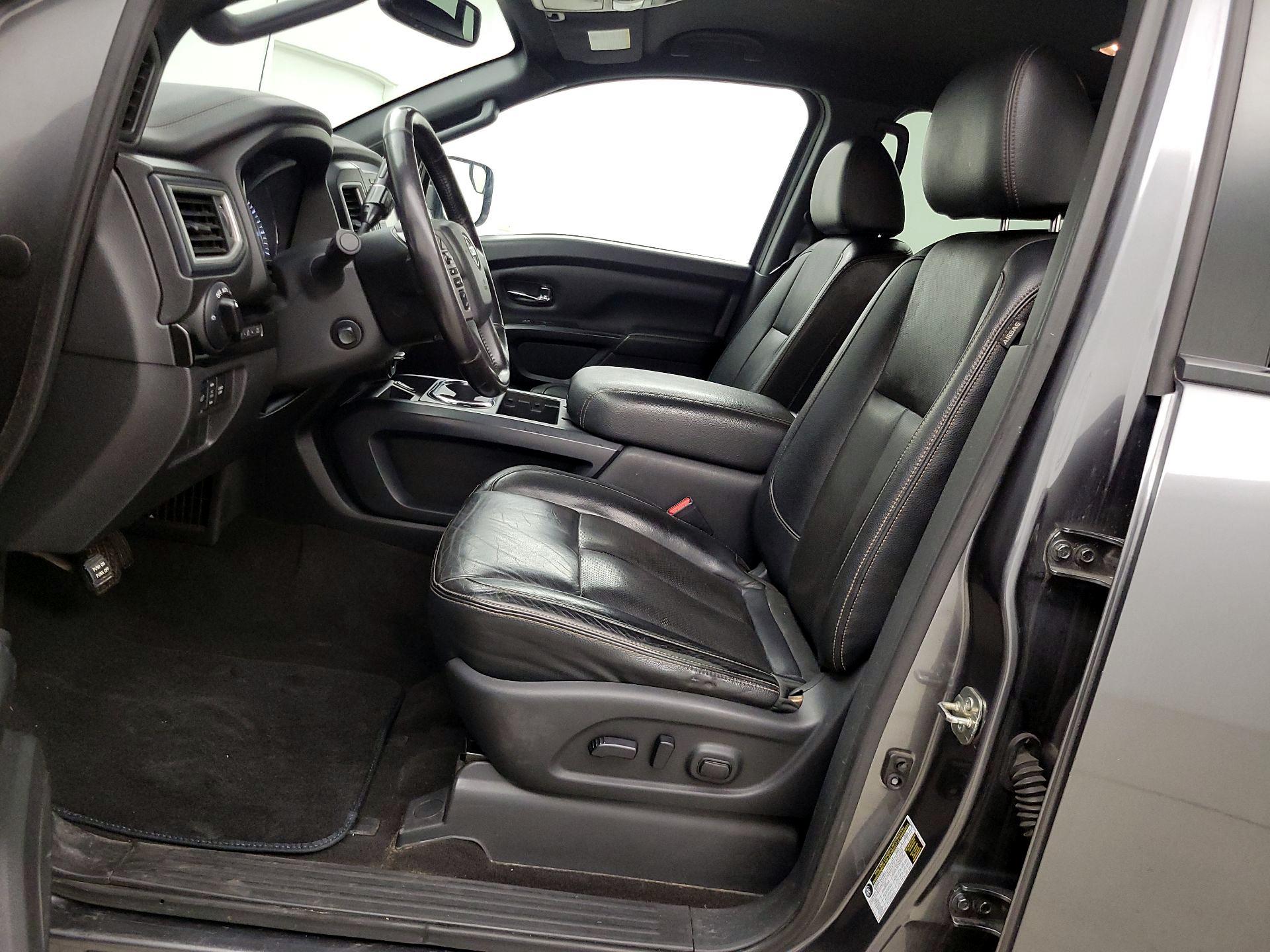 Thumbnail: 2019 Nissan Titan - 11