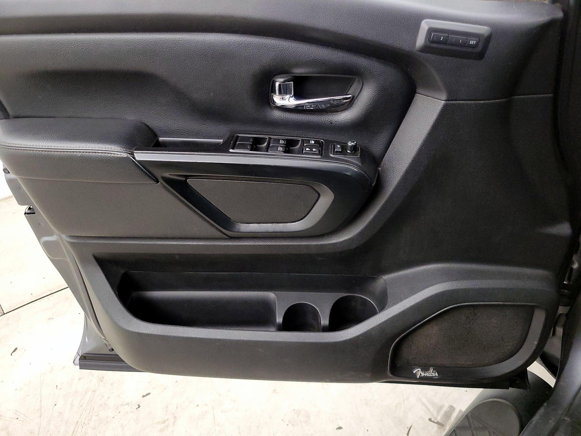 Thumbnail: 2019 Nissan Titan - 12