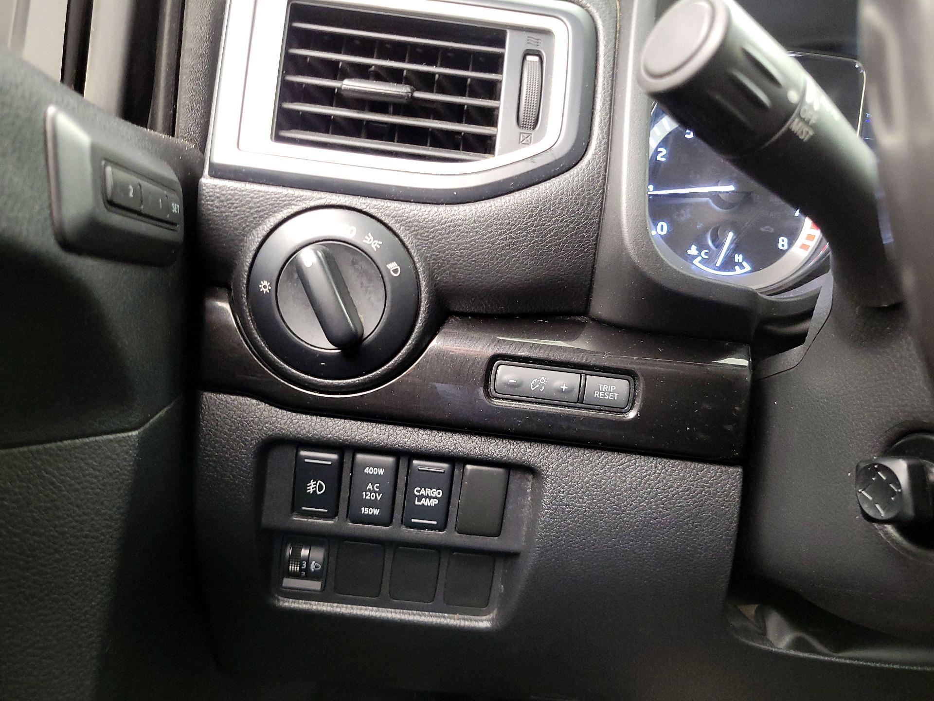 Thumbnail: 2019 Nissan Titan - 13