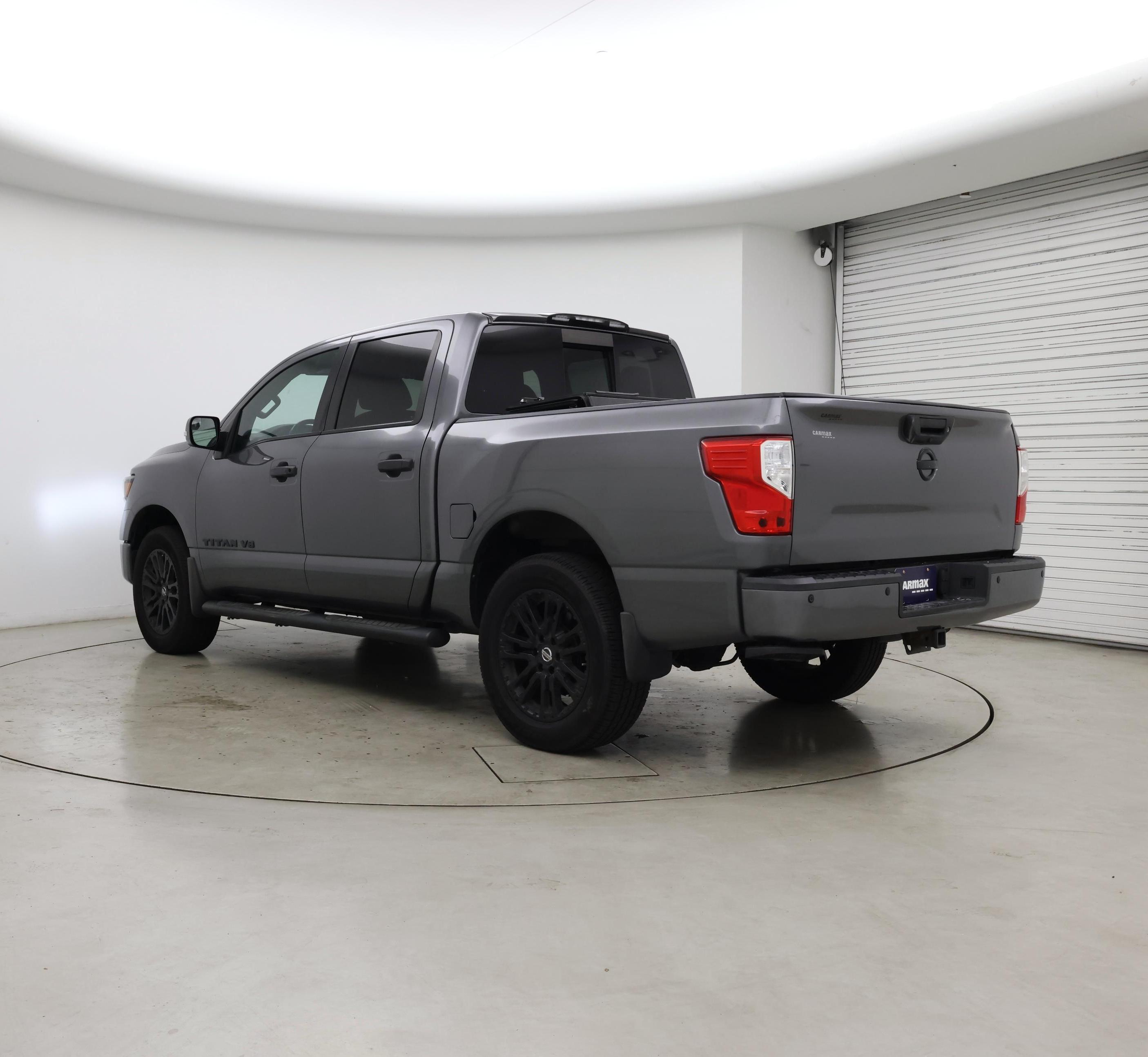 Thumbnail: 2019 Nissan Titan - 2