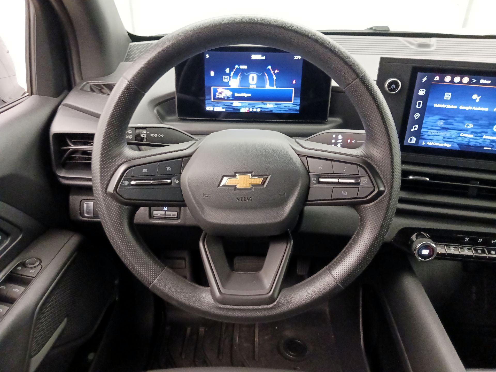 Thumbnail: 2024 Chevrolet Silverado EV - 10
