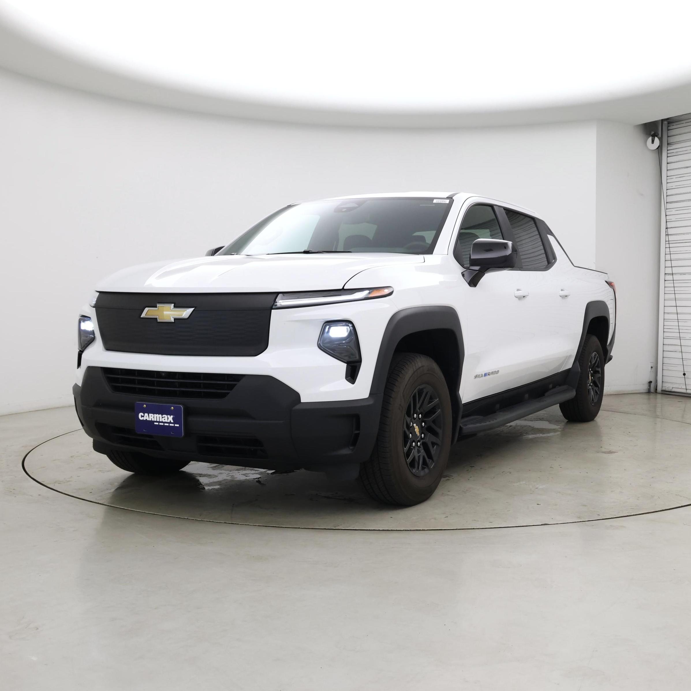 Thumbnail: 2024 Chevrolet Silverado EV - 4