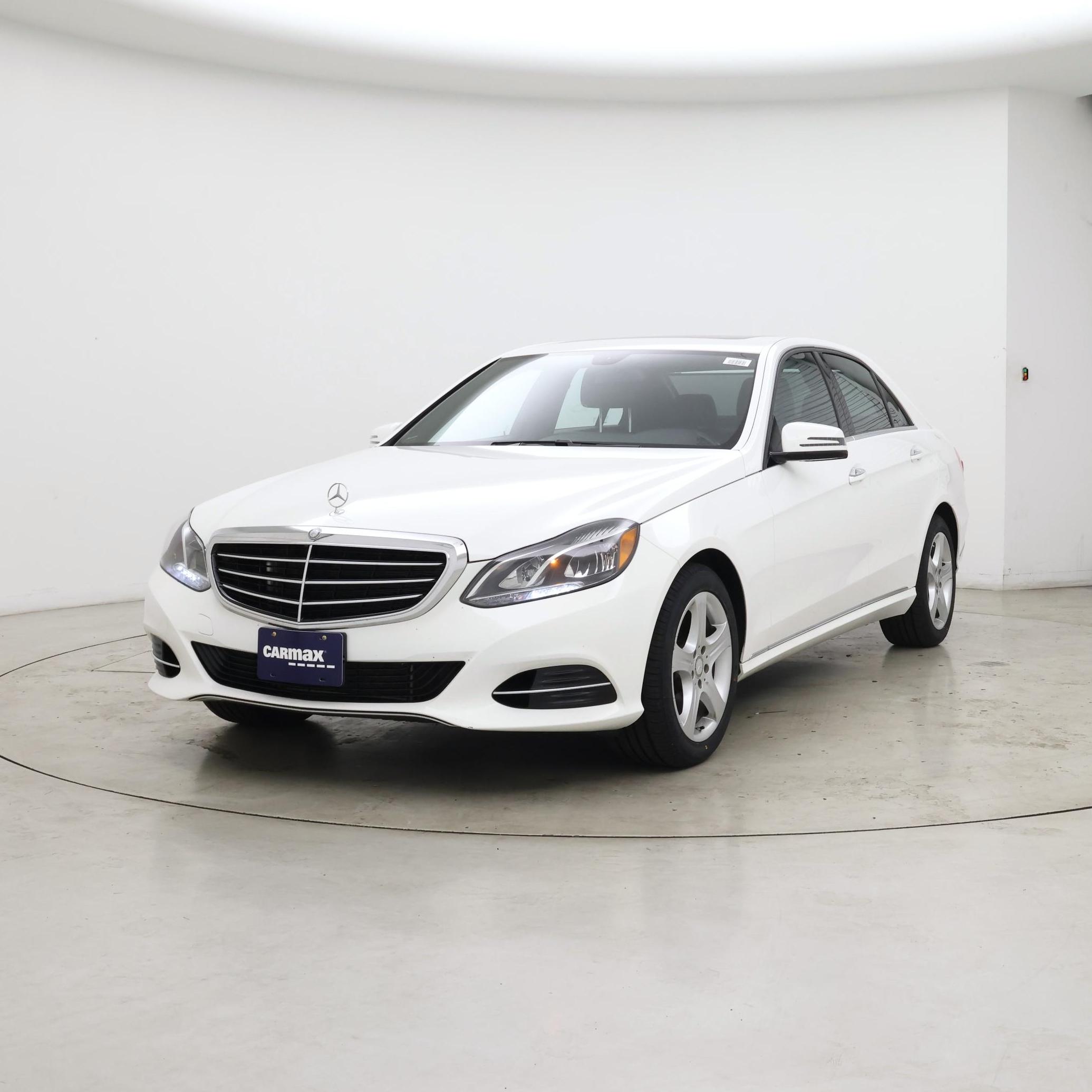 Thumbnail: 2016 Mercedes-Benz E-Class - 4