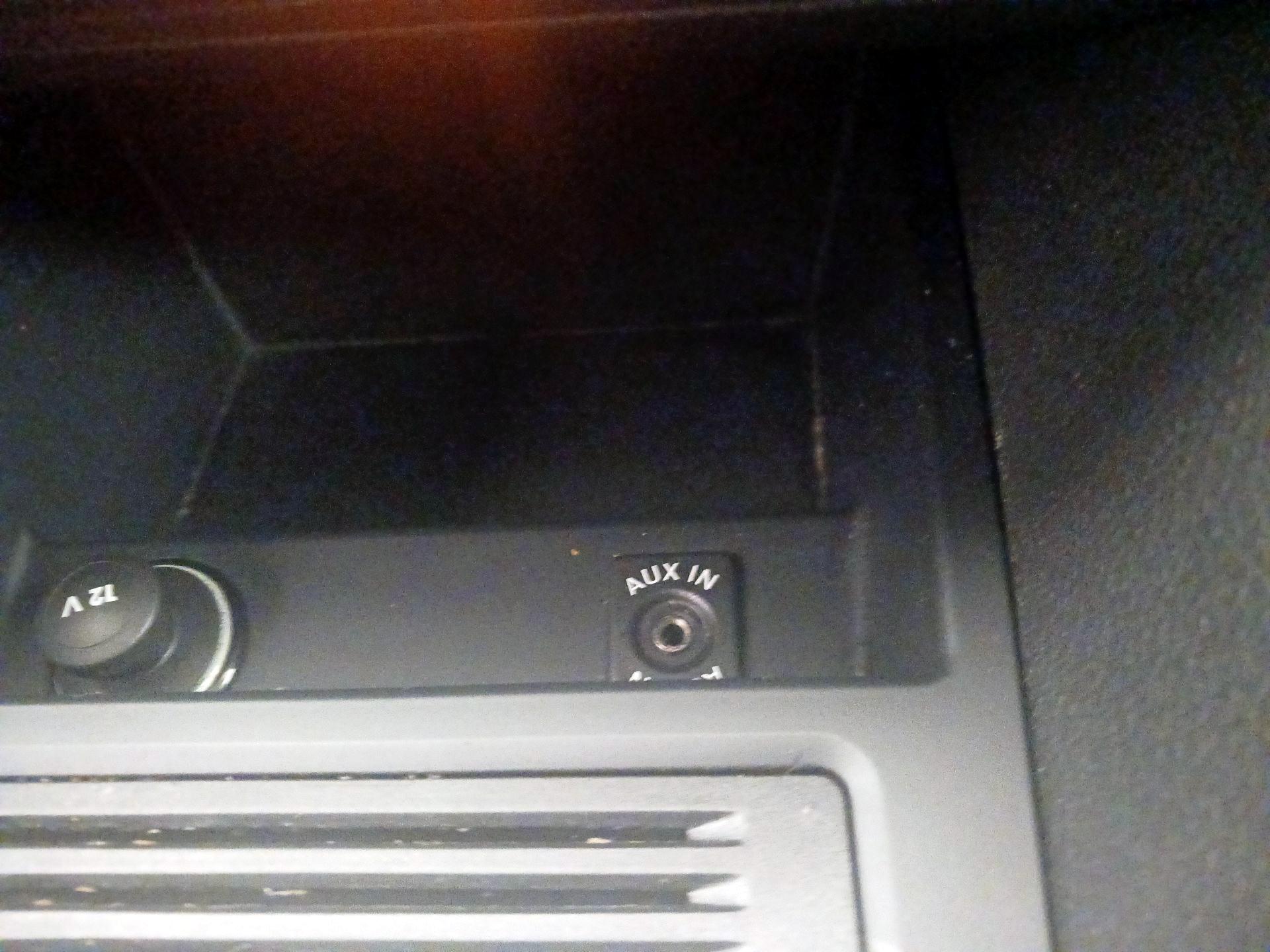 Thumbnail: 2014 Volkswagen Jetta - 17