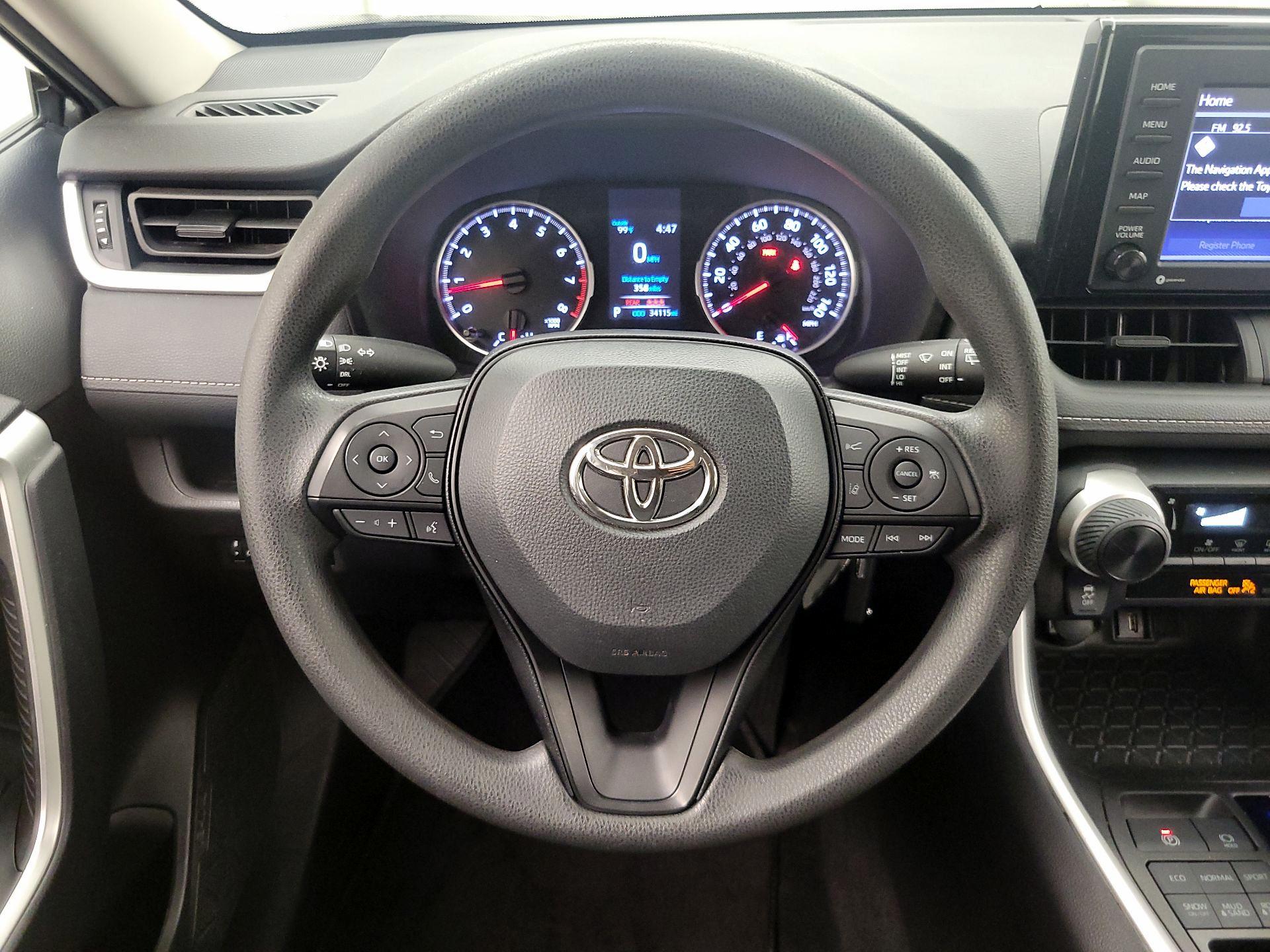 Thumbnail: 2022 Toyota RAV4 - 10