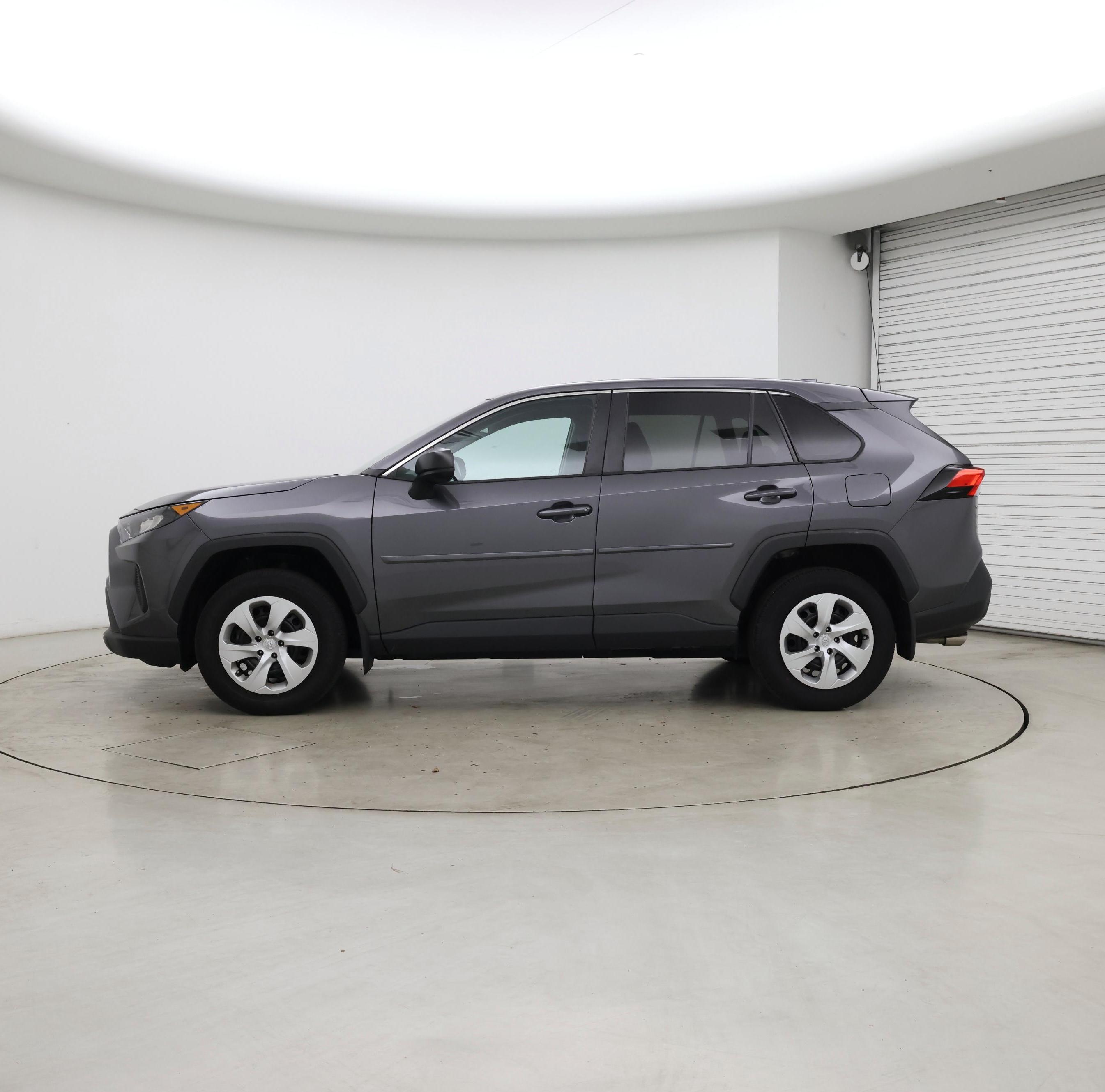 Thumbnail: 2022 Toyota RAV4 - 3