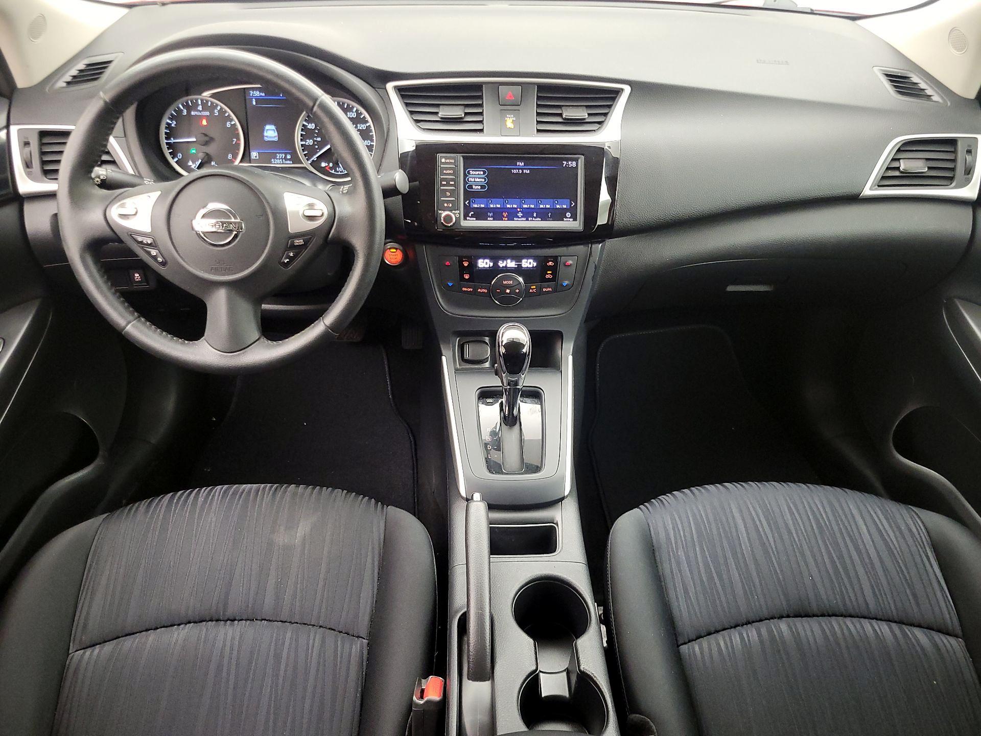 Thumbnail: 2019 Nissan Sentra - 9