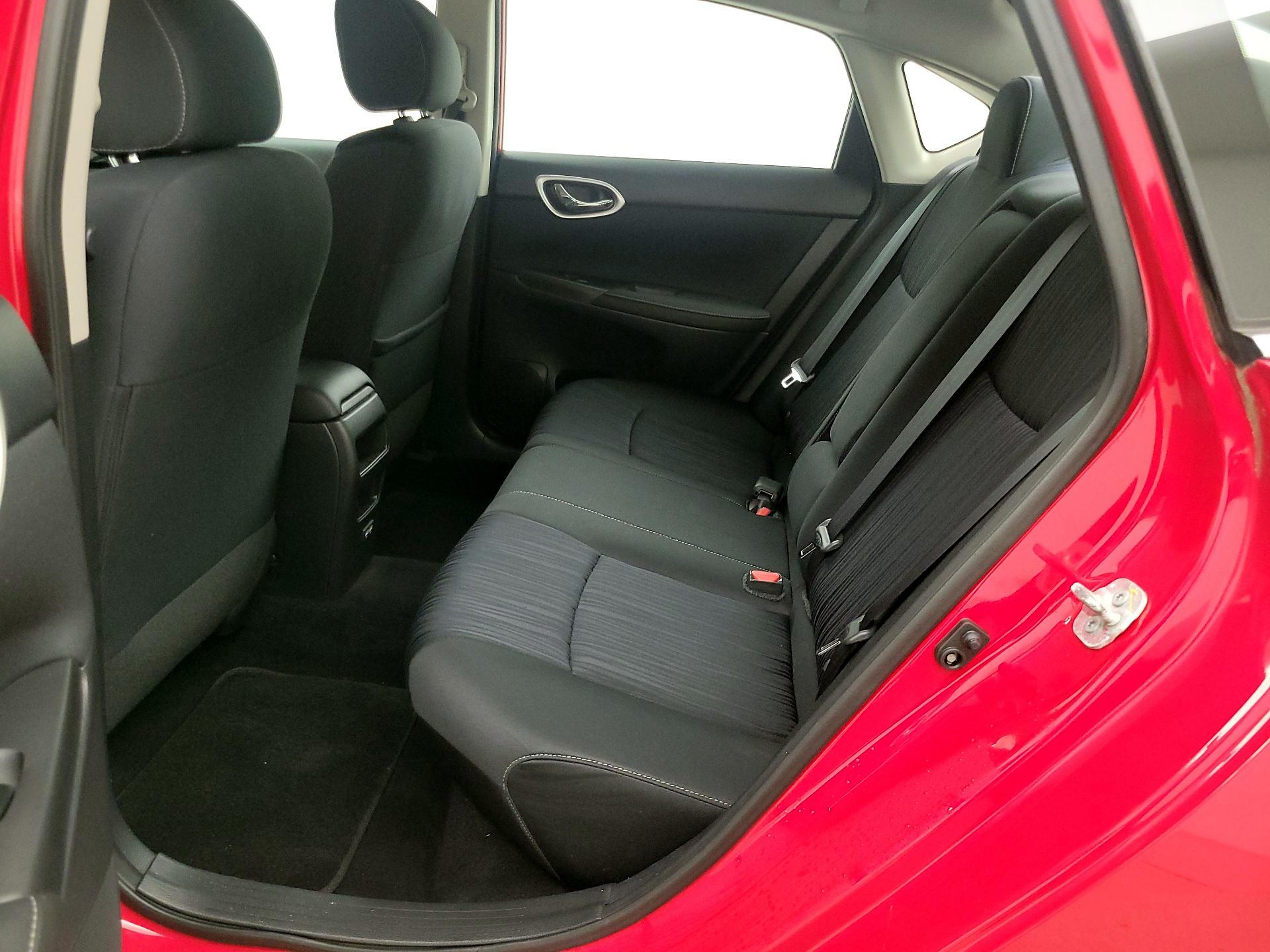 Thumbnail: 2019 Nissan Sentra - 19