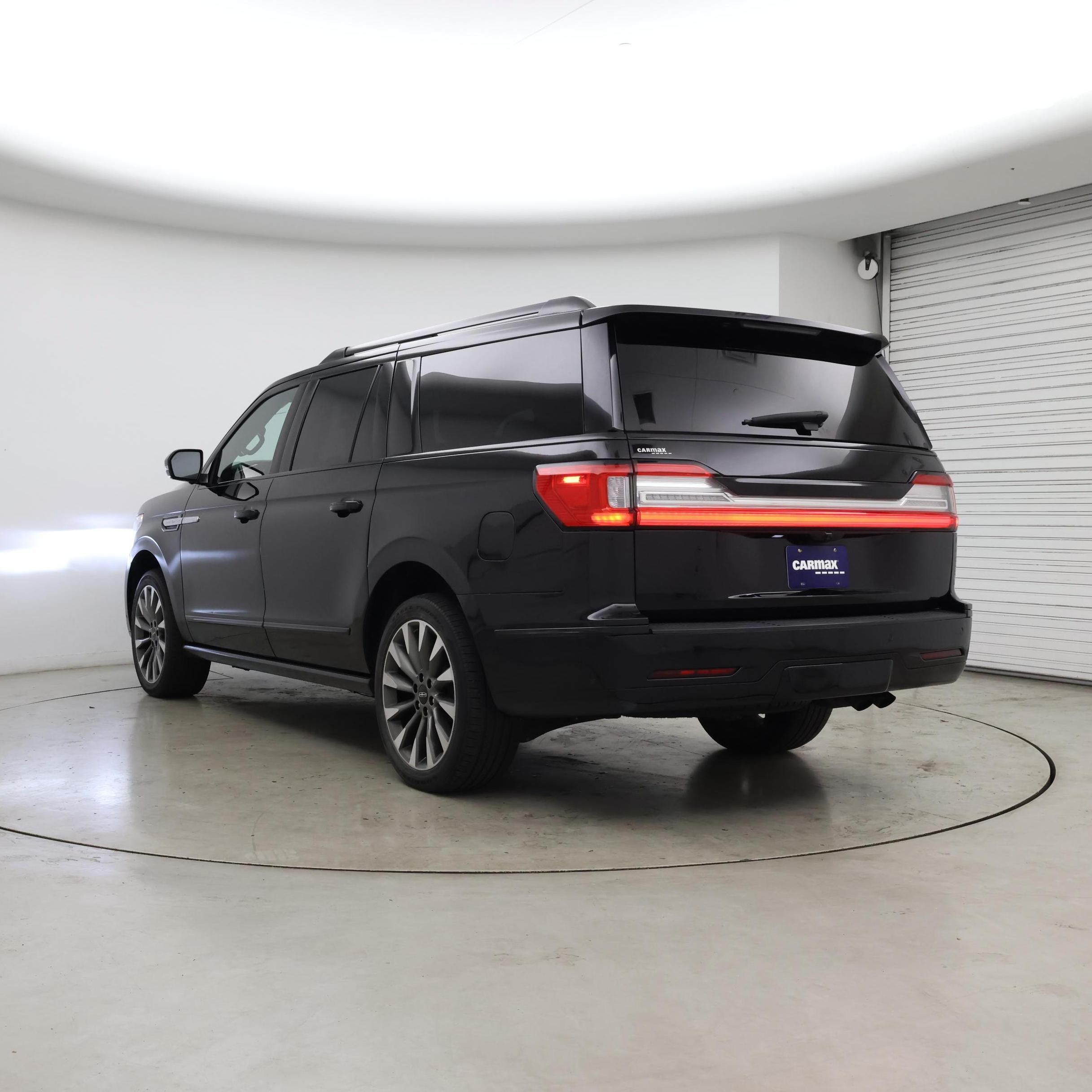 Thumbnail: 2020 Lincoln Navigator L - 2