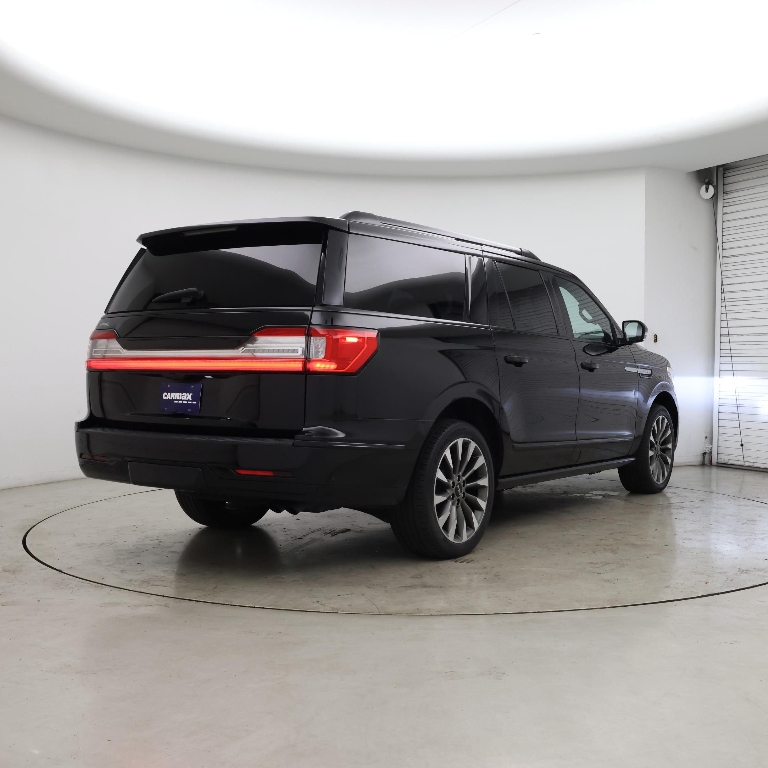 Thumbnail: 2020 Lincoln Navigator L - 8