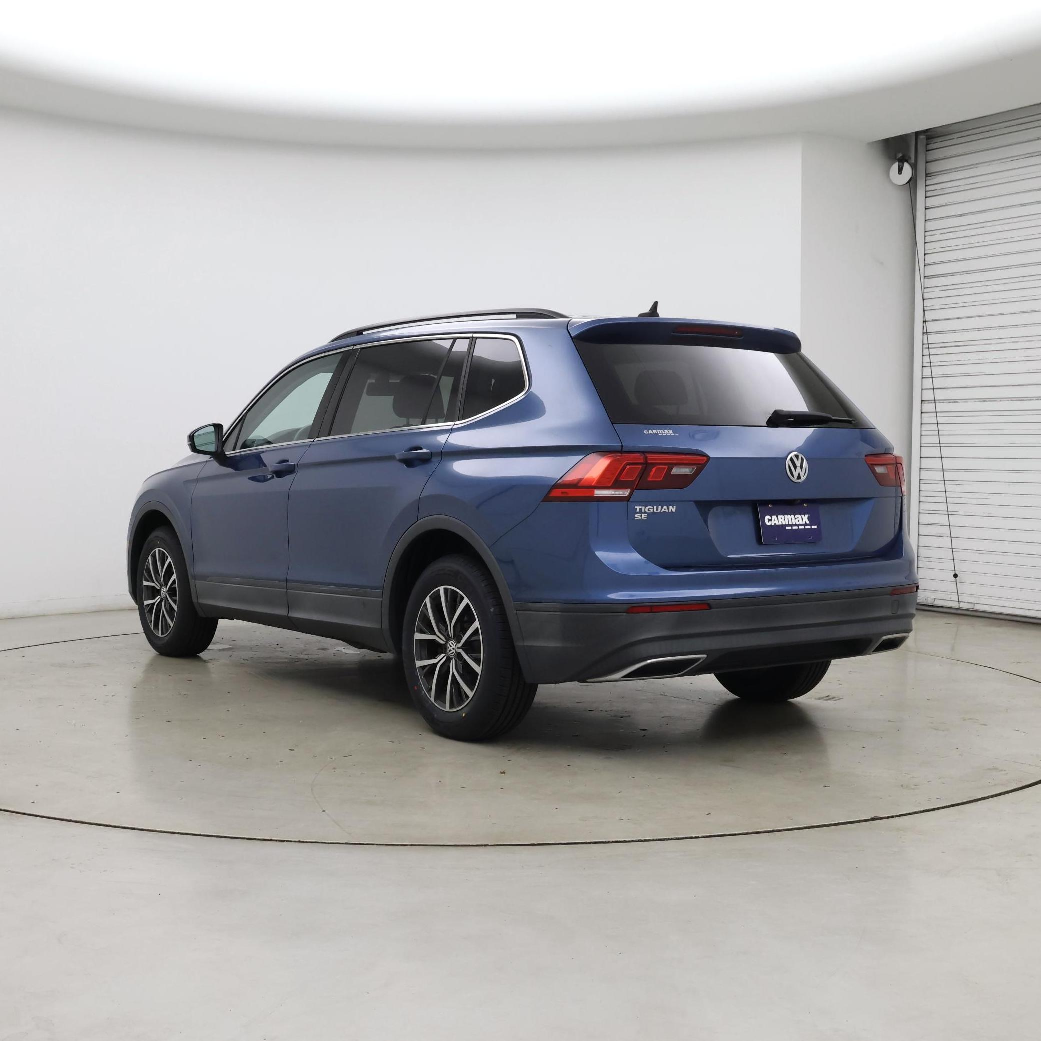 Thumbnail: 2019 Volkswagen Tiguan - 2