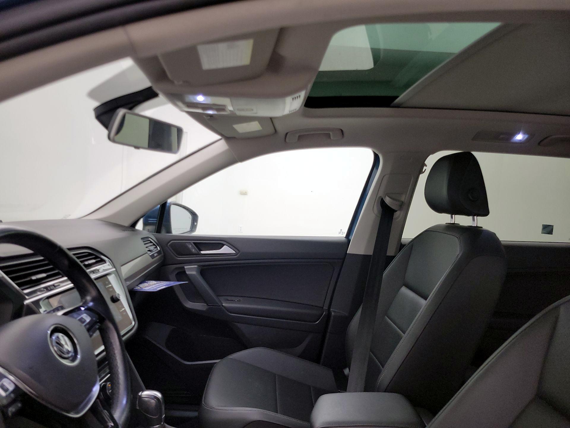 Thumbnail: 2019 Volkswagen Tiguan - 19