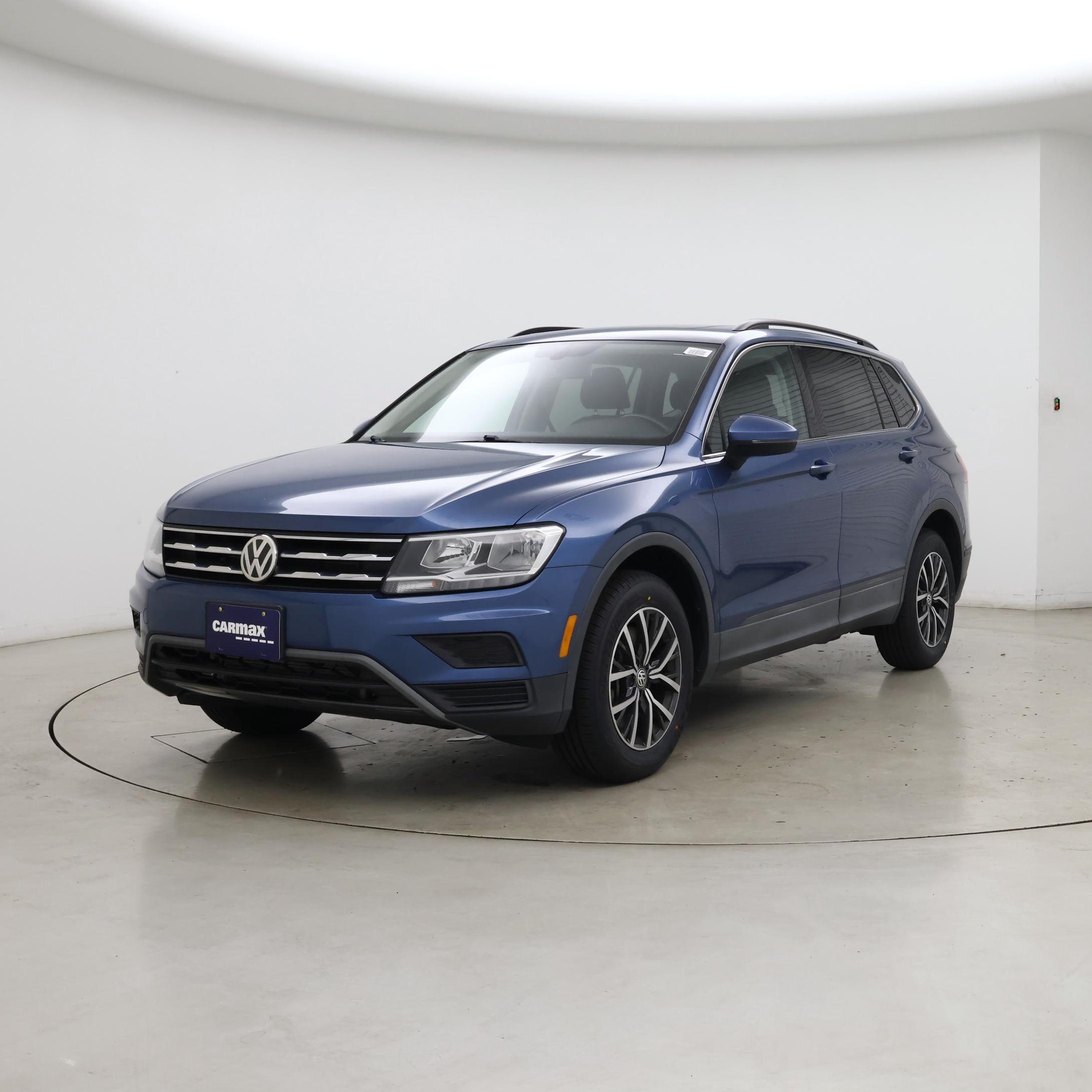 Thumbnail: 2019 Volkswagen Tiguan - 4