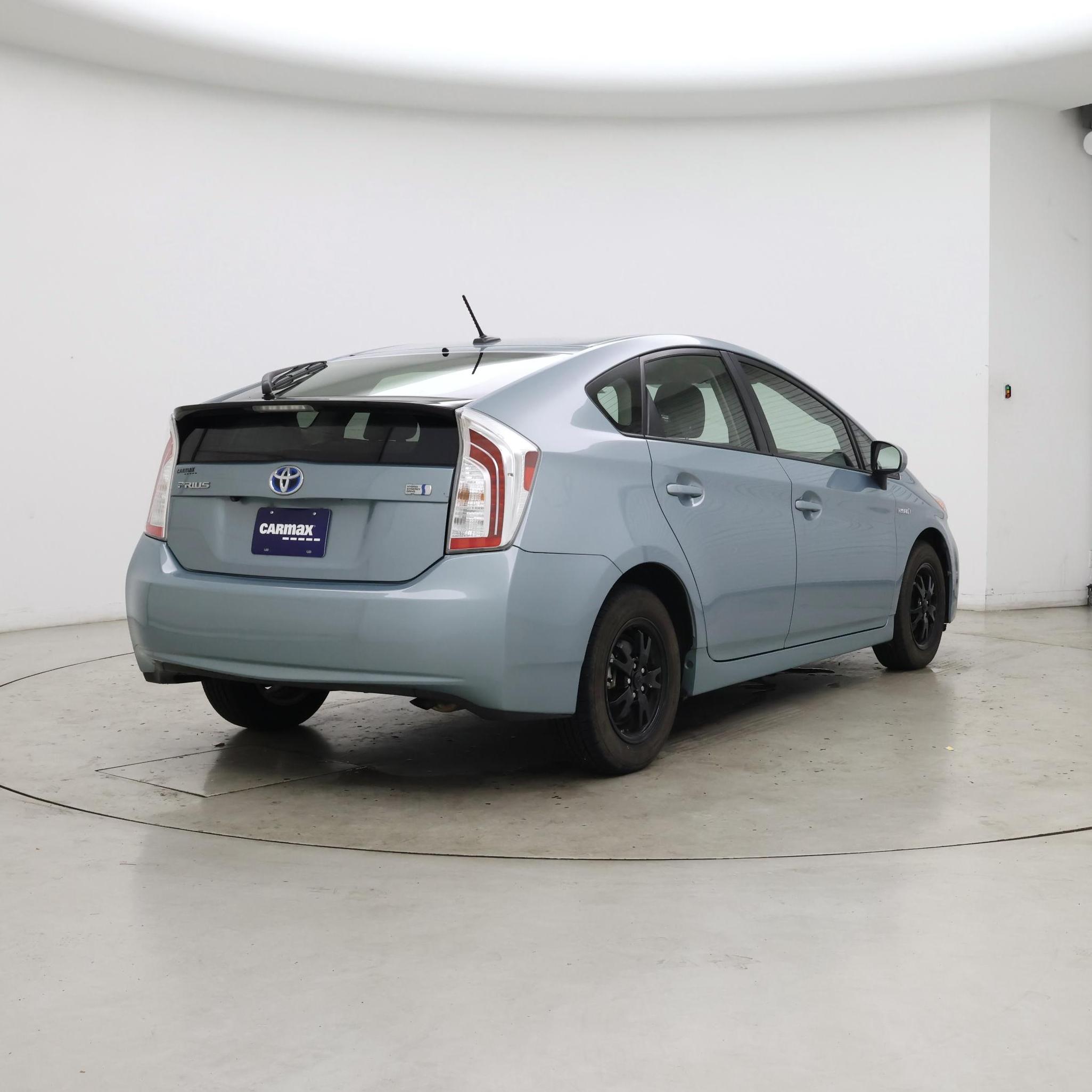 Thumbnail: 2014 Toyota Prius - 8