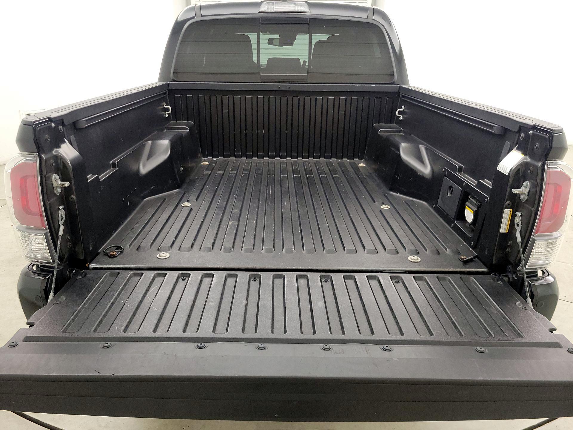 Thumbnail: 2023 Toyota Tacoma - 20