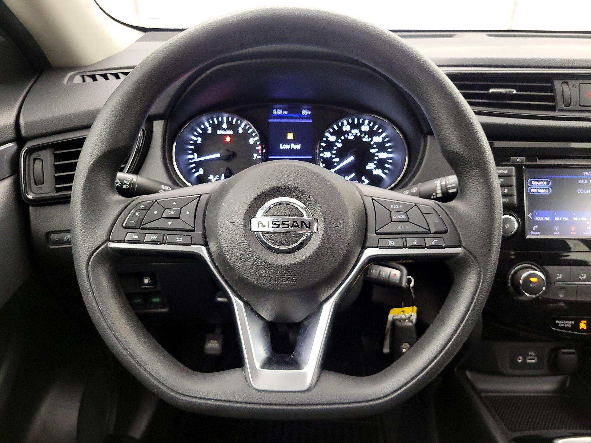 Thumbnail: 2018 Nissan Rogue - 10