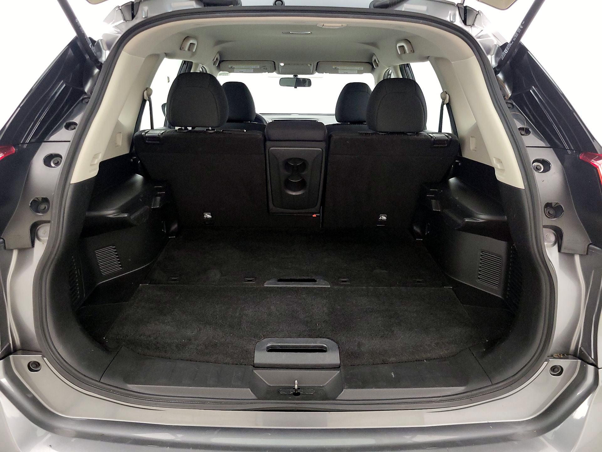 Thumbnail: 2018 Nissan Rogue - 20