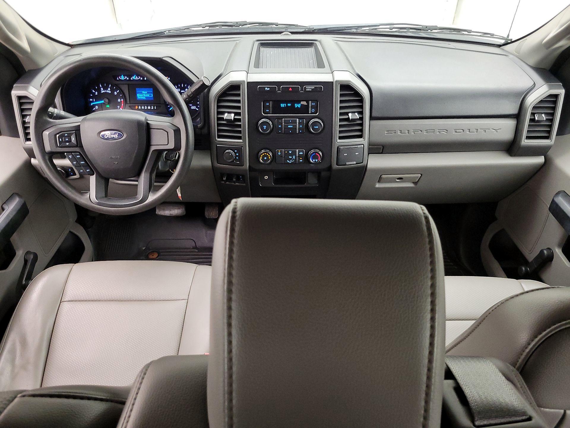 Thumbnail: 2018 Ford F-350 - 9