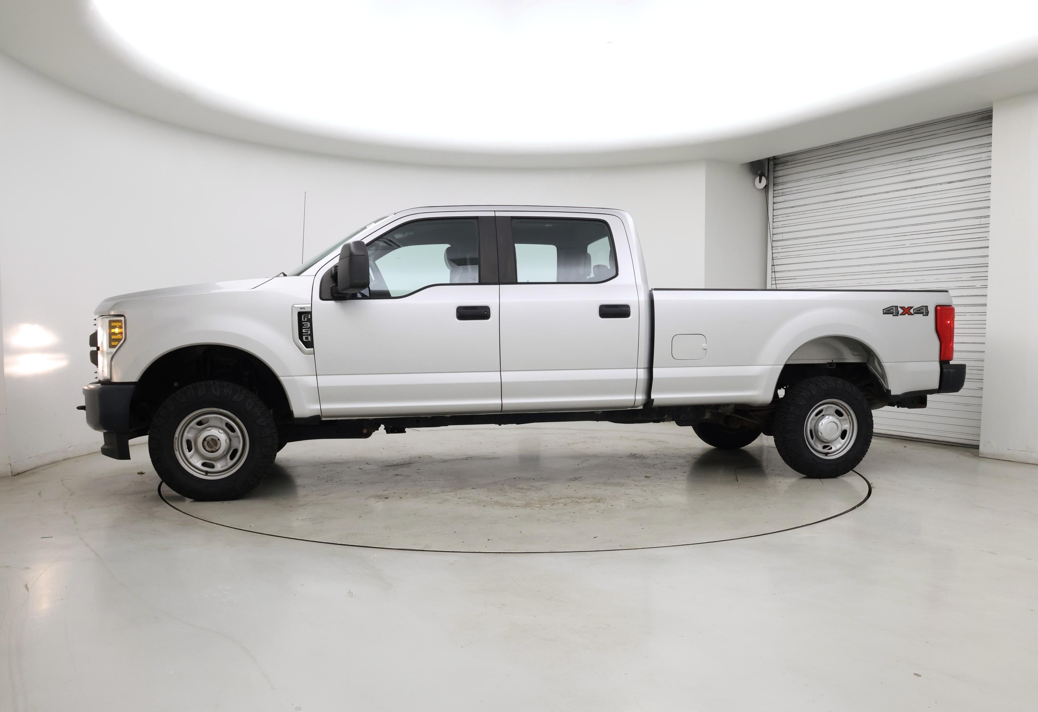 Thumbnail: 2018 Ford F-350 - 3