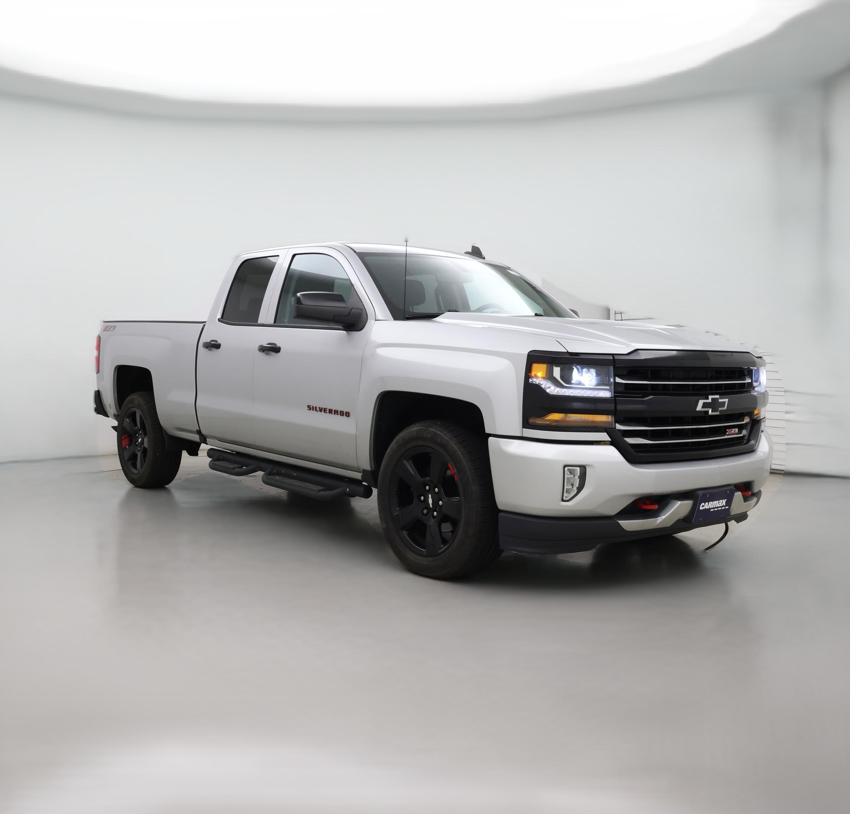 Thumbnail: 2017 Chevrolet Silverado 1500 - 1