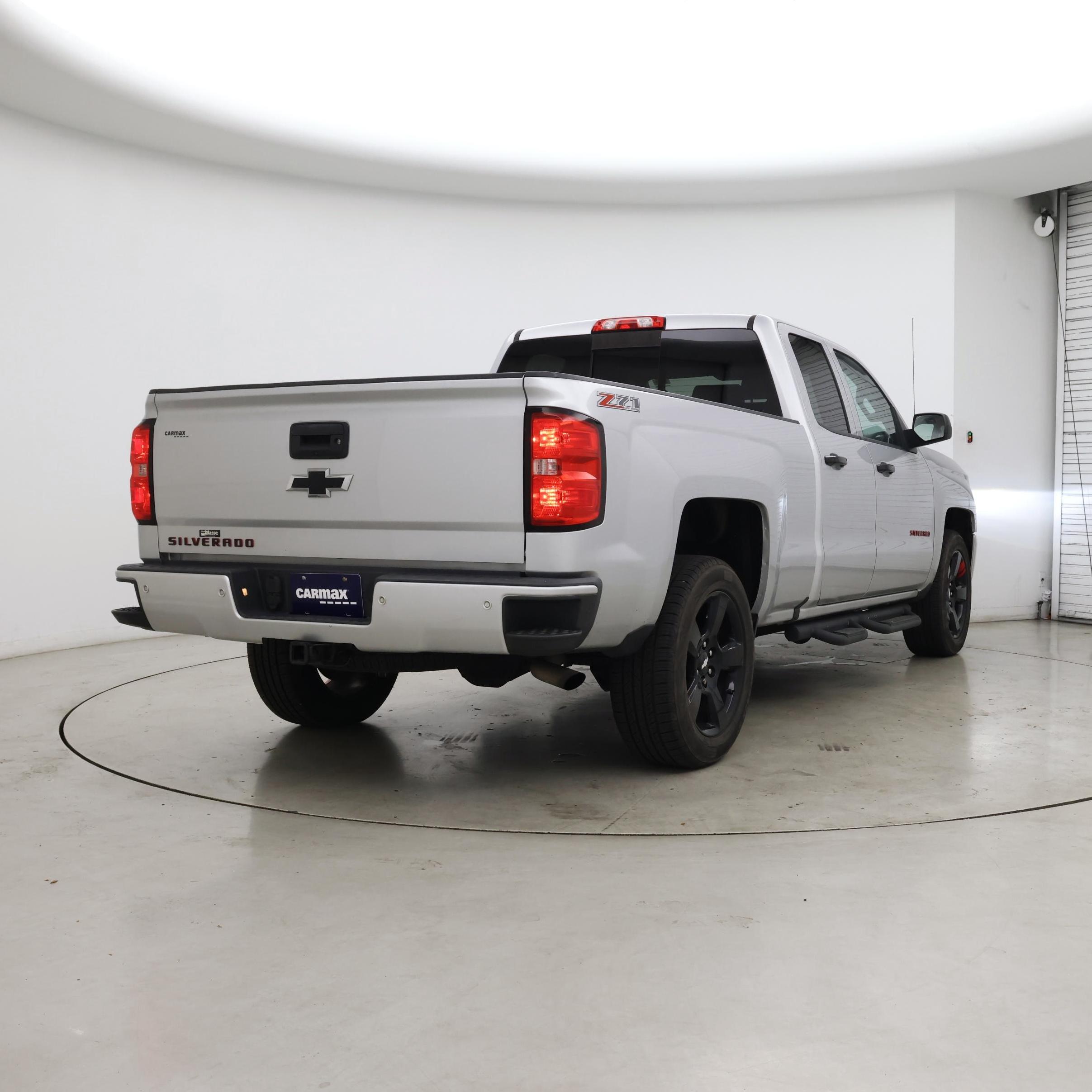 Thumbnail: 2017 Chevrolet Silverado 1500 - 8