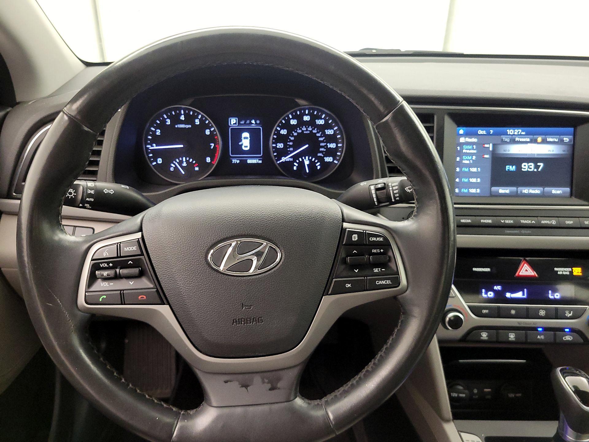 Thumbnail: 2017 Hyundai Elantra - 10