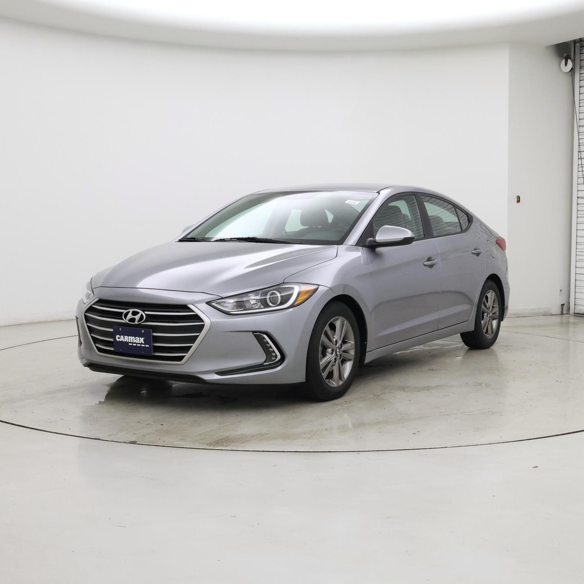Thumbnail: 2017 Hyundai Elantra - 4