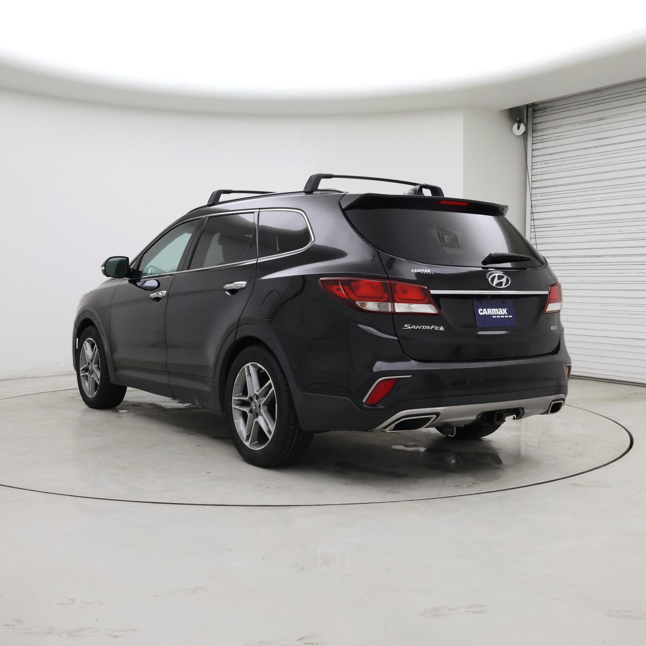 Thumbnail: 2017 Hyundai Santa Fe - 2