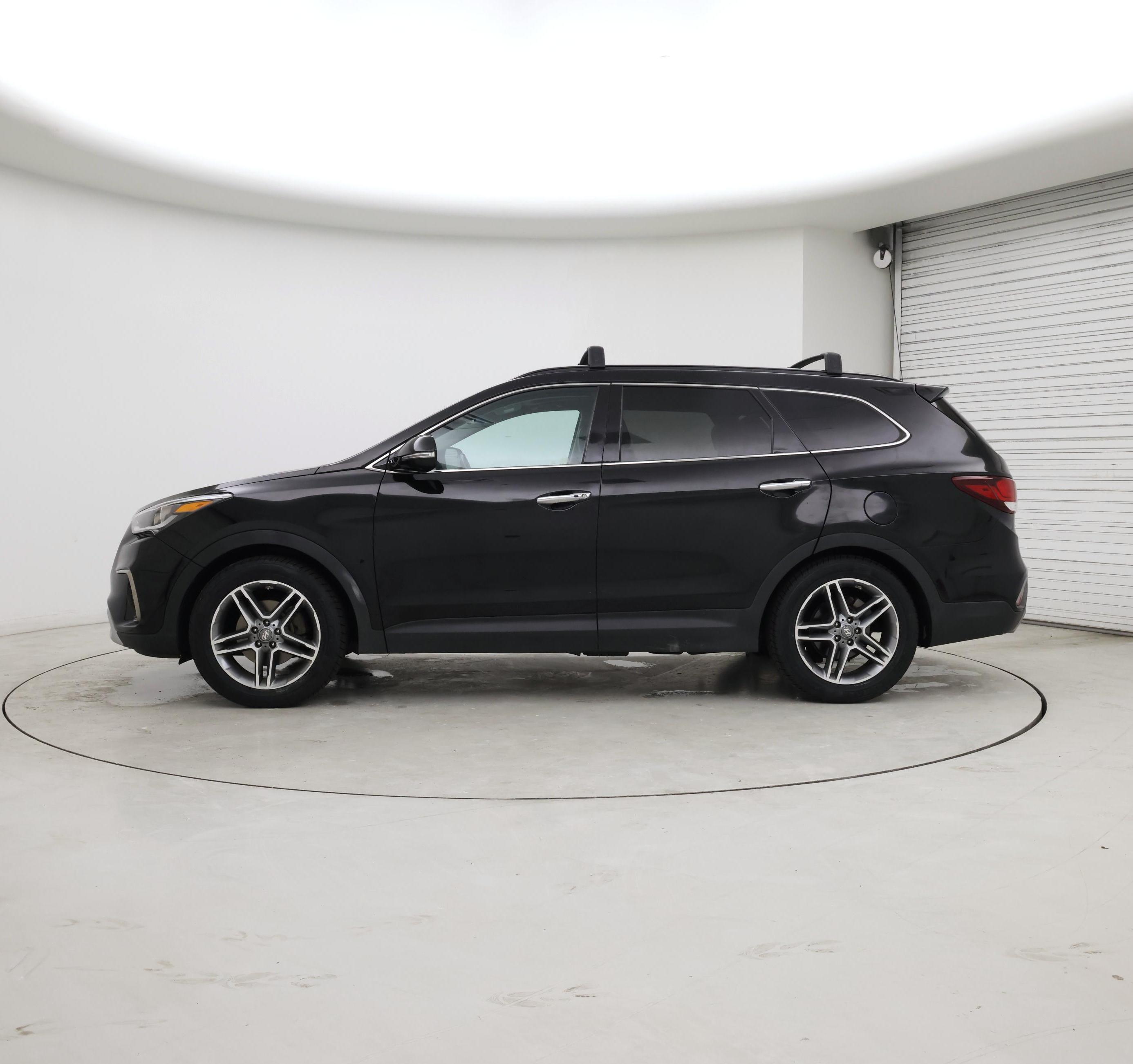 Thumbnail: 2017 Hyundai Santa Fe - 3