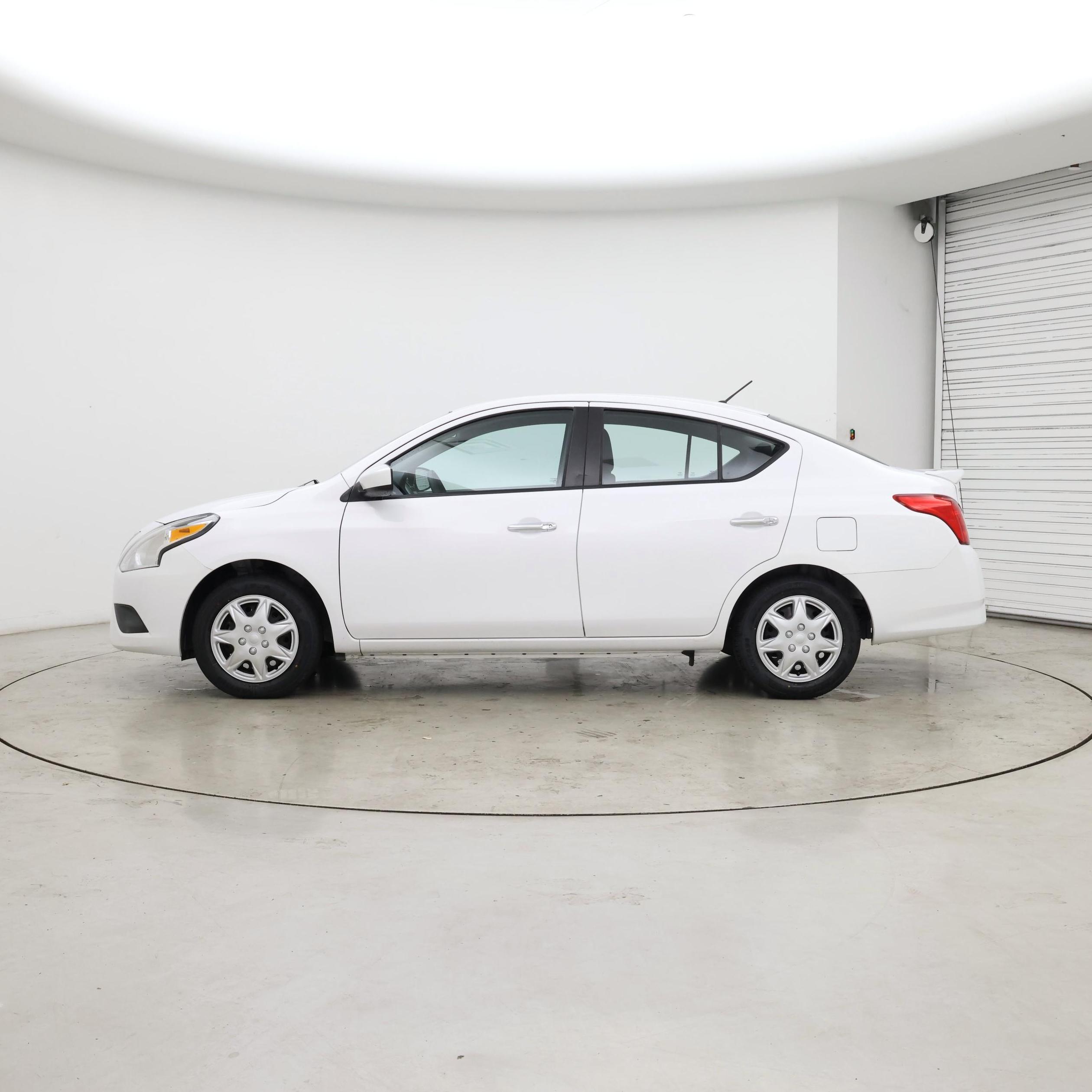 Thumbnail: 2018 Nissan Versa - 3