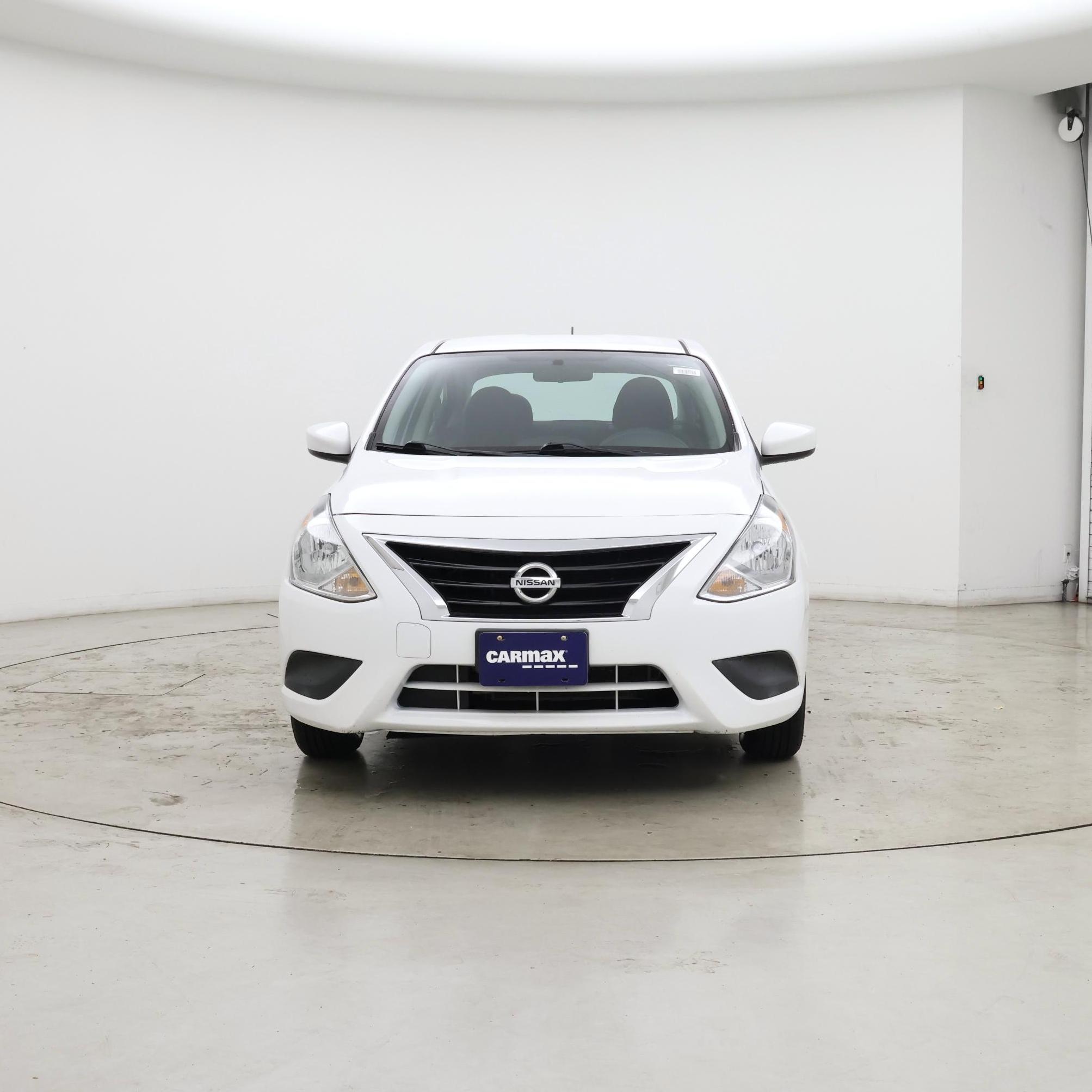 Thumbnail: 2018 Nissan Versa - 5