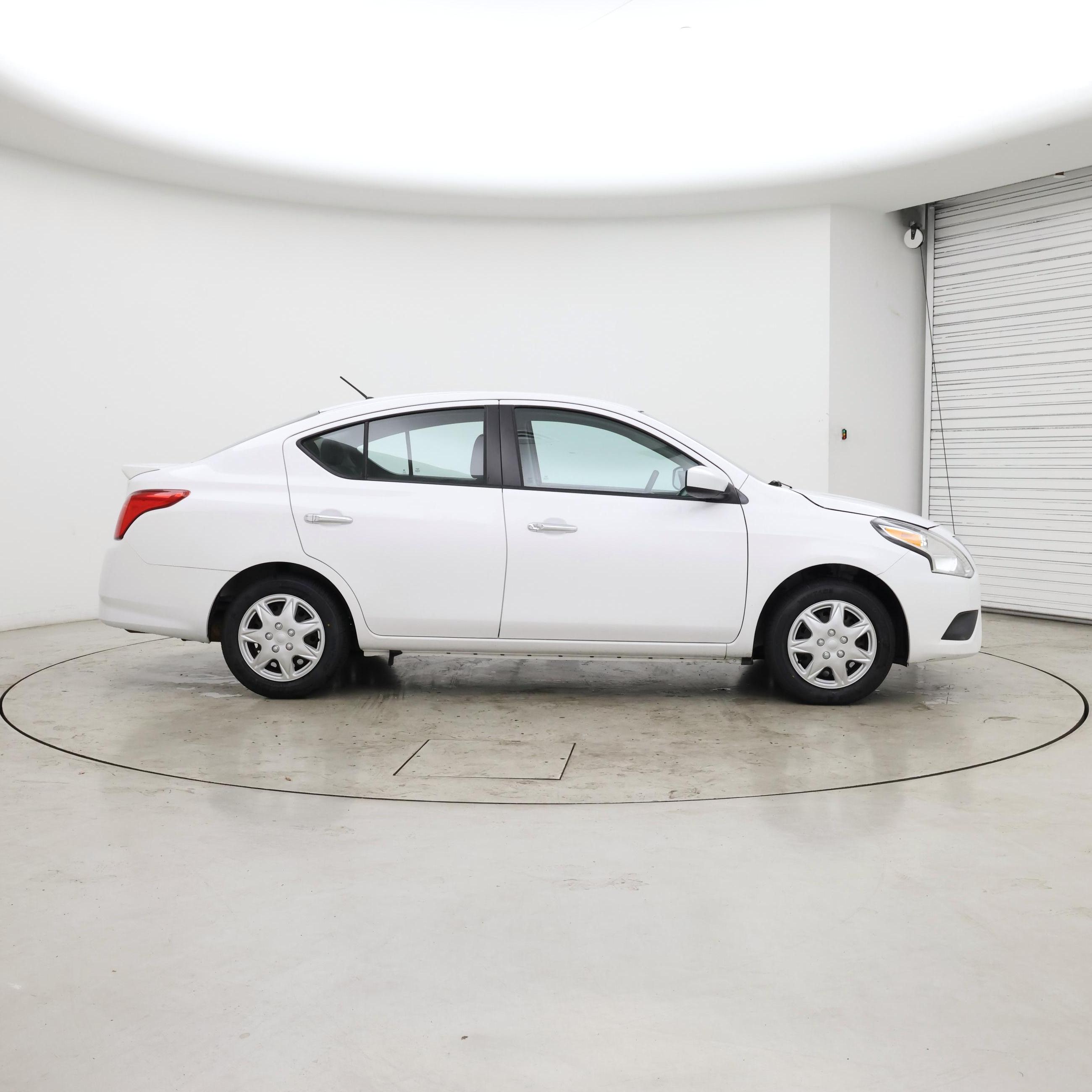 Thumbnail: 2018 Nissan Versa - 7