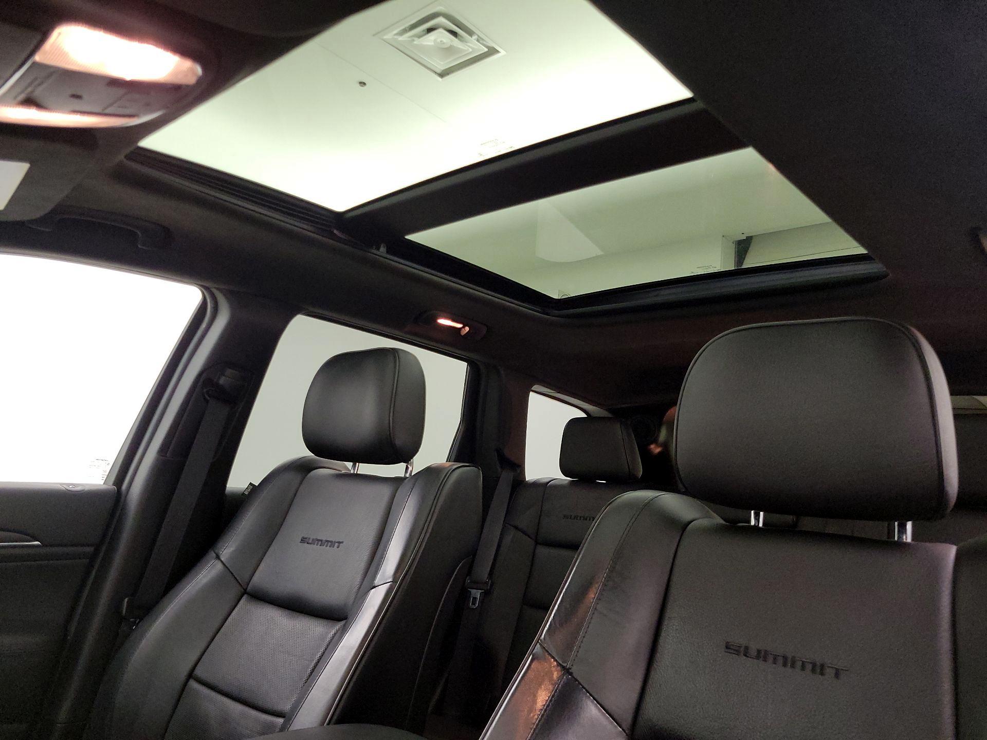 Thumbnail: 2014 Jeep Grand Cherokee - 20