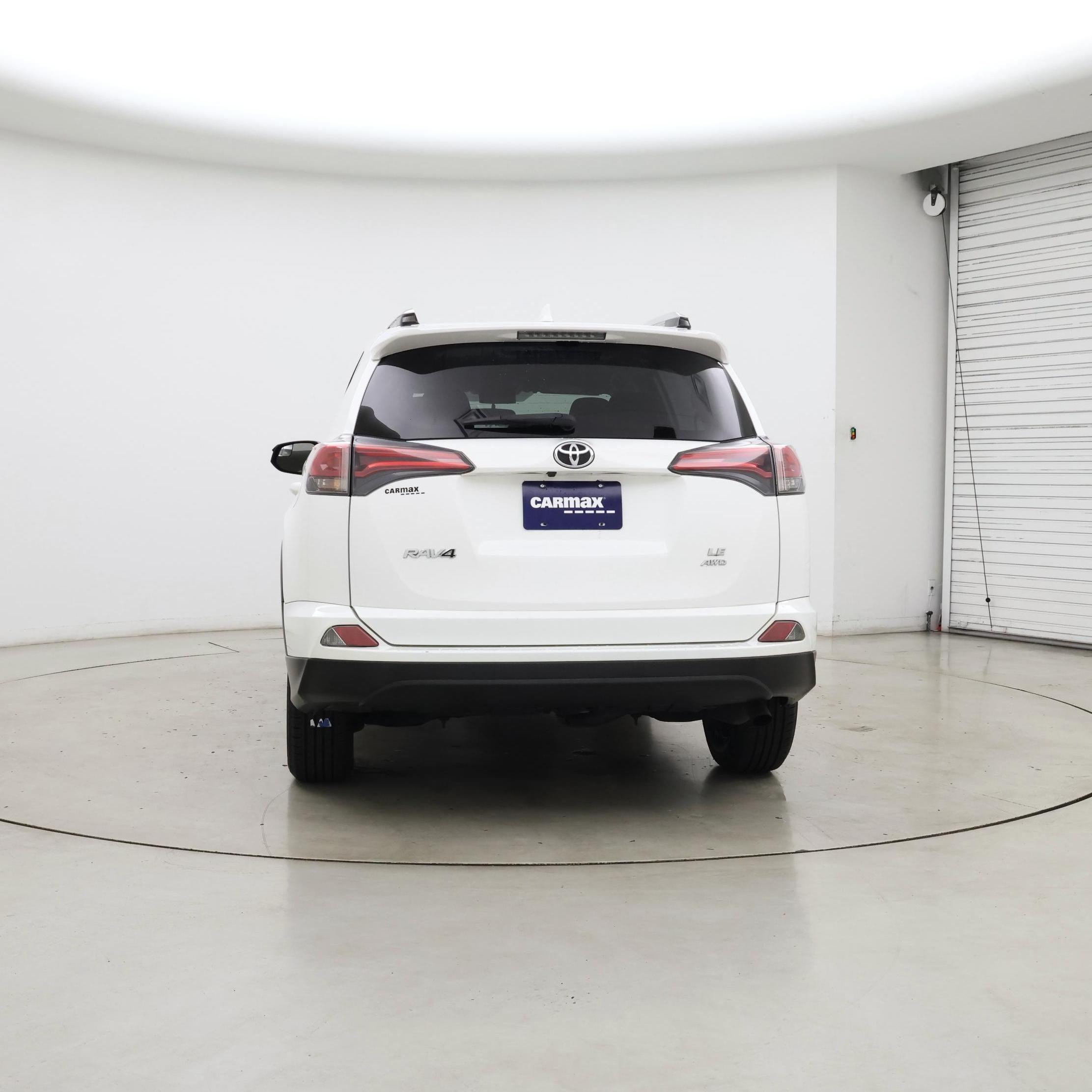 Thumbnail: 2016 Toyota RAV4 - 6