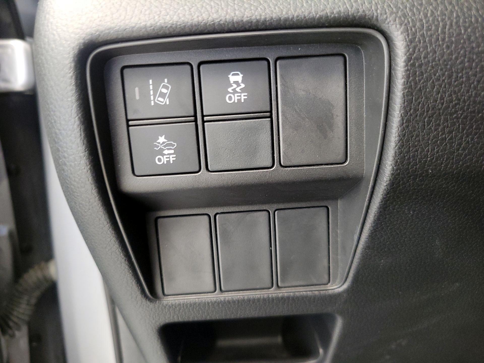 Thumbnail: 2017 Honda CR-V - 13