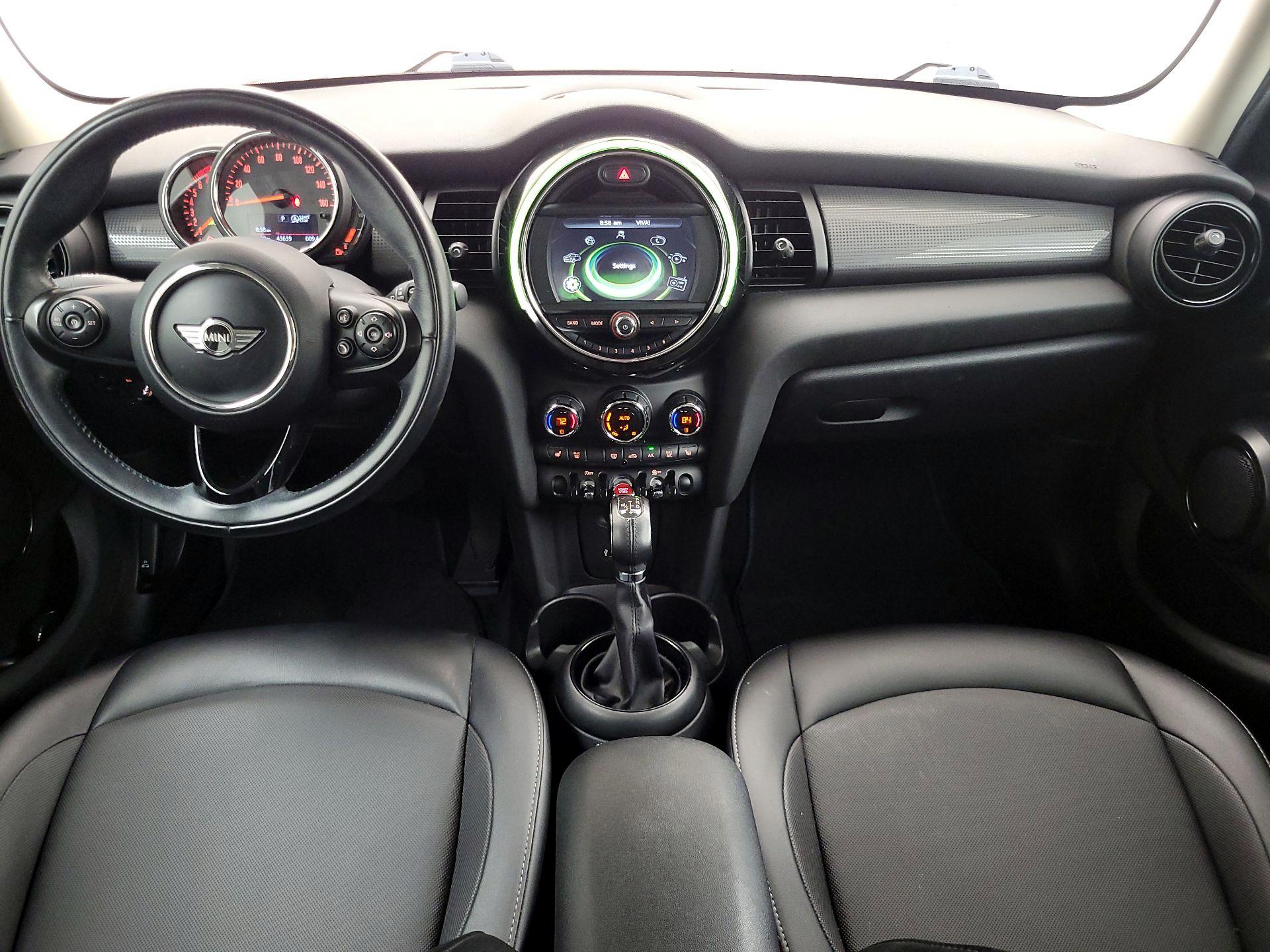 Thumbnail: 2018 MINI Cooper Hardtop - 9