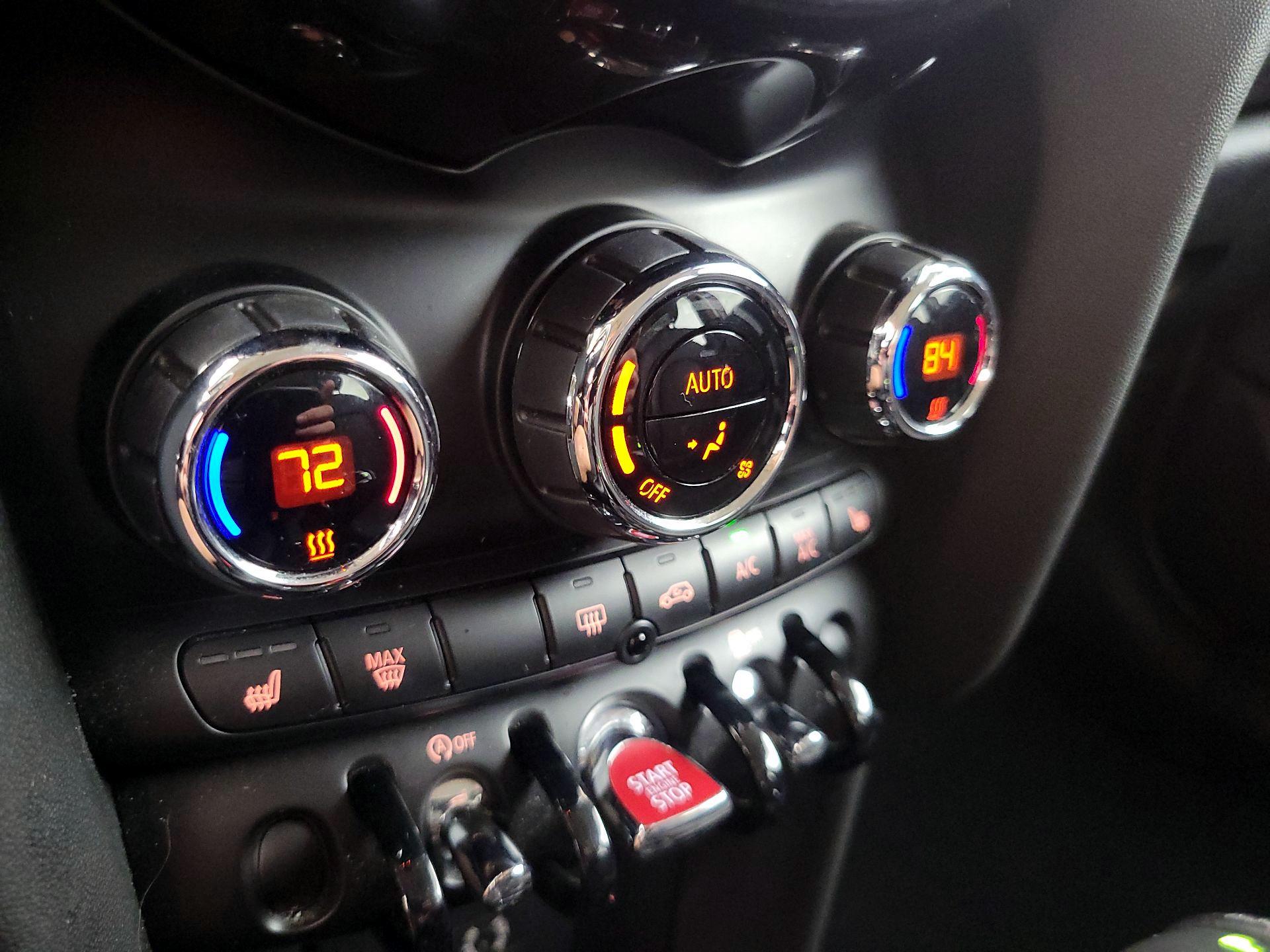 Thumbnail: 2018 MINI Cooper Hardtop - 16