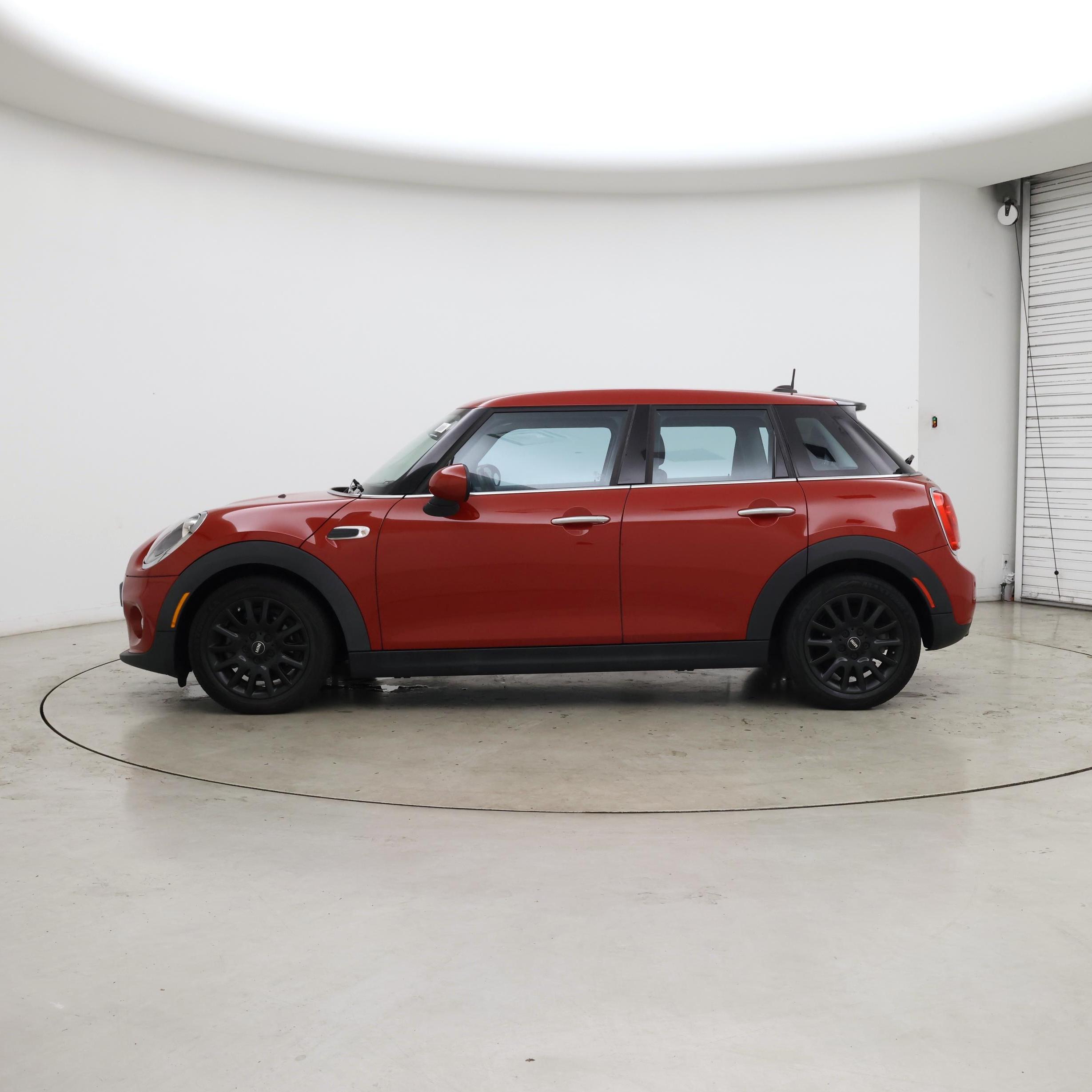 Thumbnail: 2018 MINI Cooper Hardtop - 3