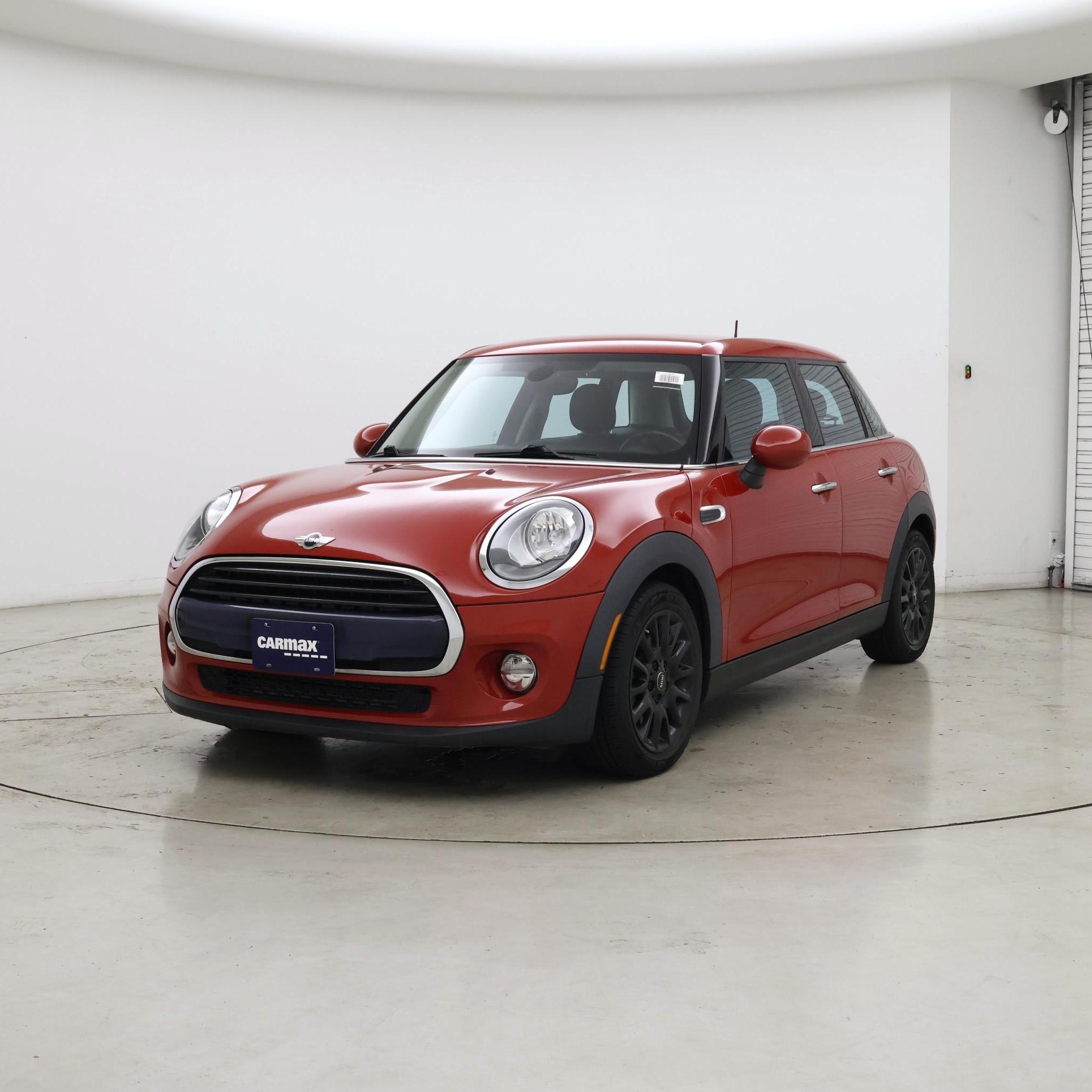 Thumbnail: 2018 MINI Cooper Hardtop - 4