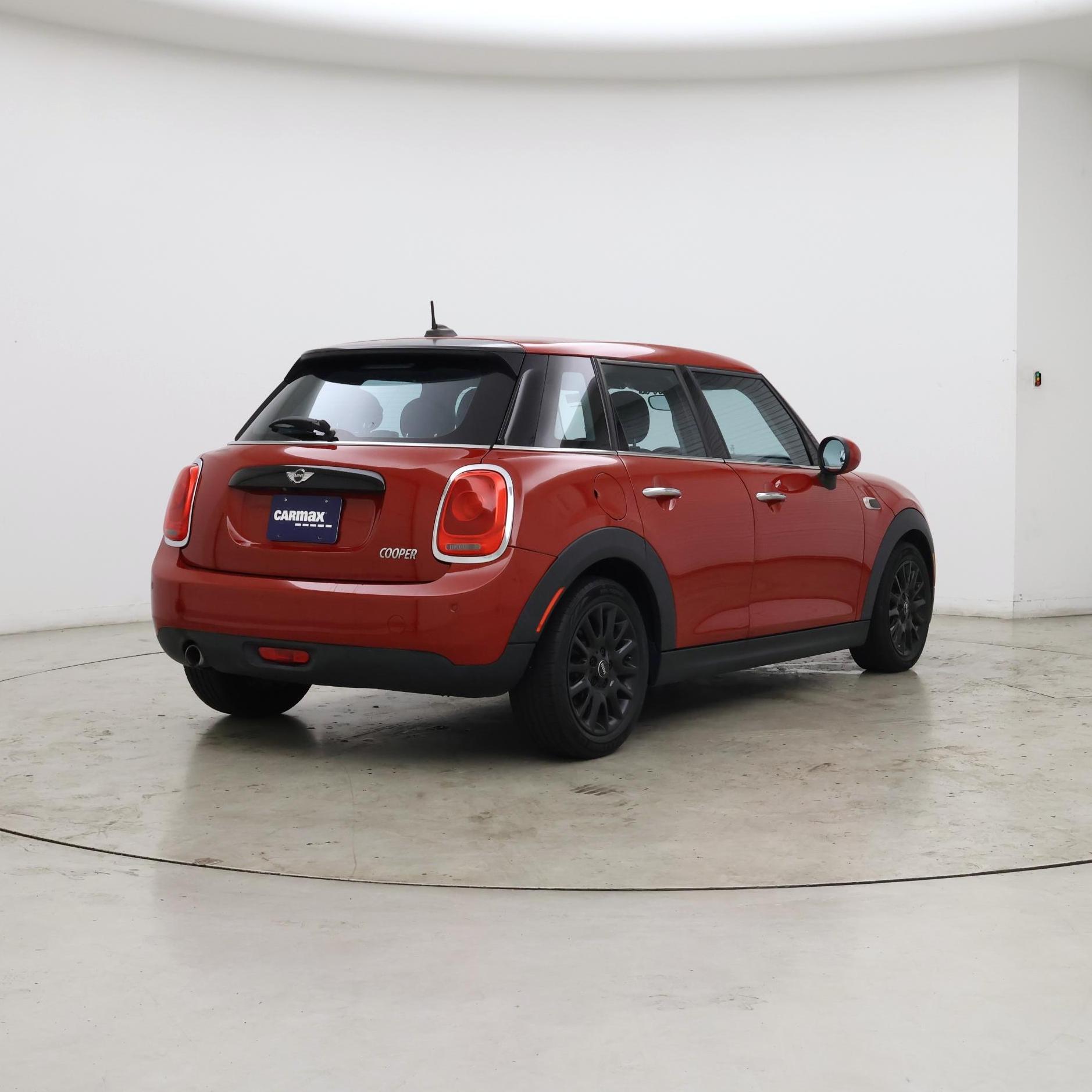 Thumbnail: 2018 MINI Cooper Hardtop - 8